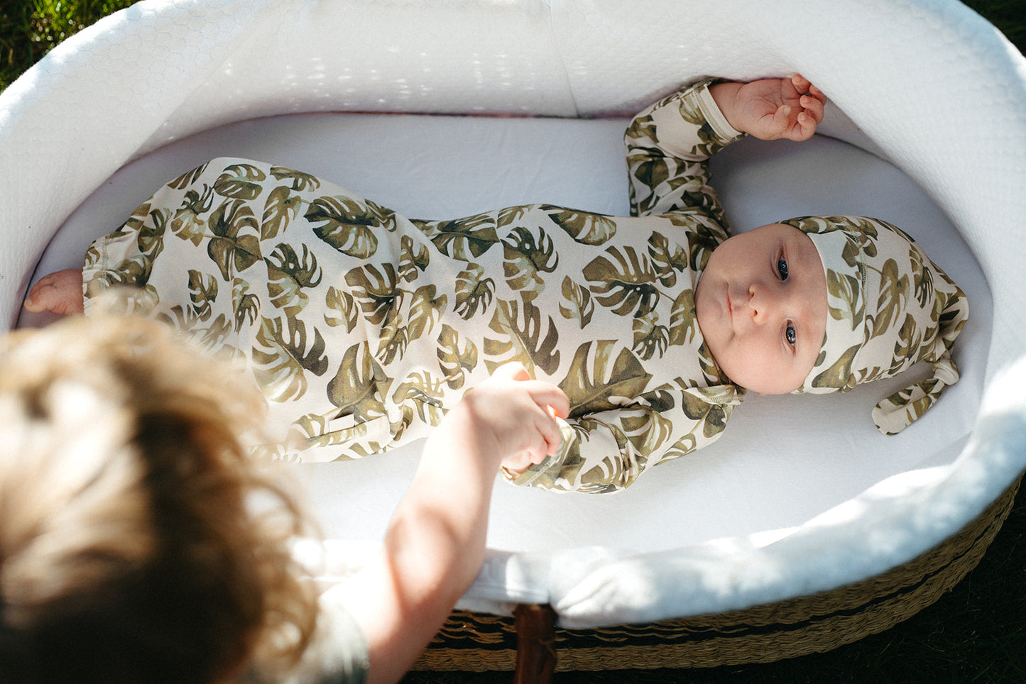 Island Leaf Cotton Stretch Newborn Gown & Hat Set