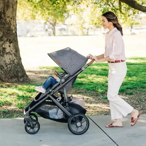 uppababy vista green UPPAbaby Vista V3 Stroller Greyson (Charcoal Mélange)