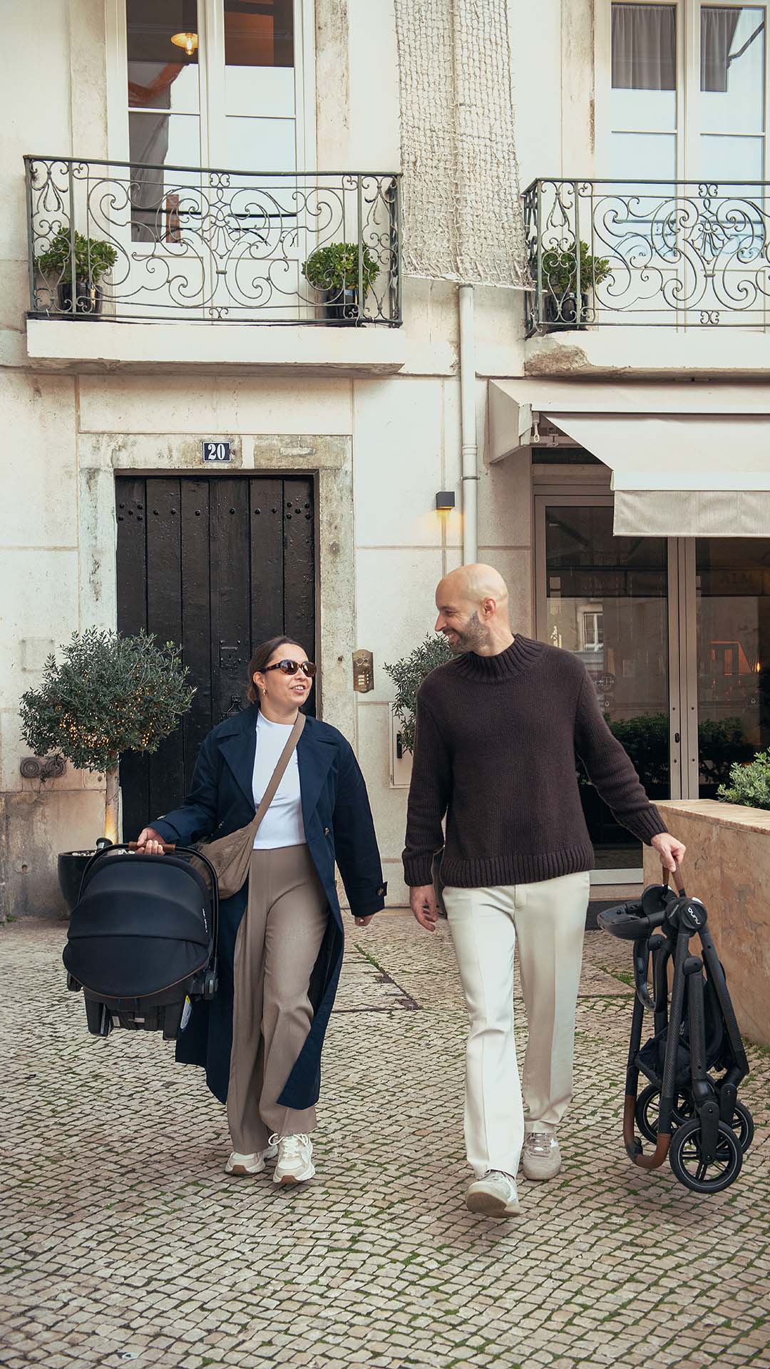 Nuna SWIV + PIPA urbn Travel System