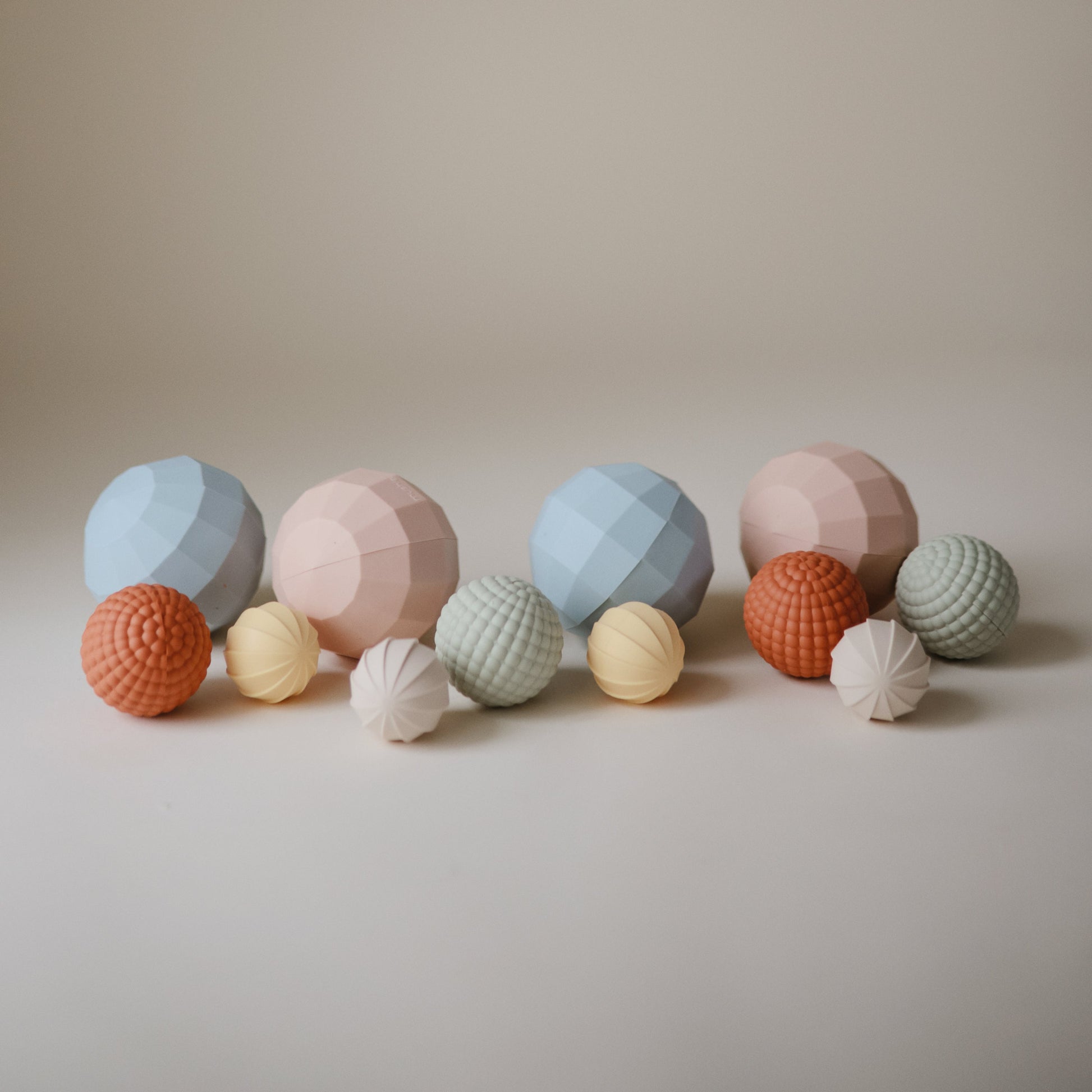 Nesting Spheres Sensory Toy - Babies in Bloom