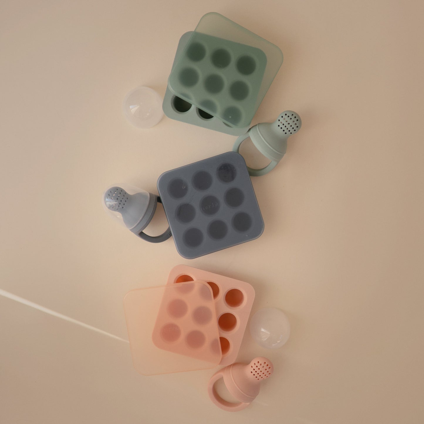 Fresh Food Feeder Freezer Tray - Babies in Bloom