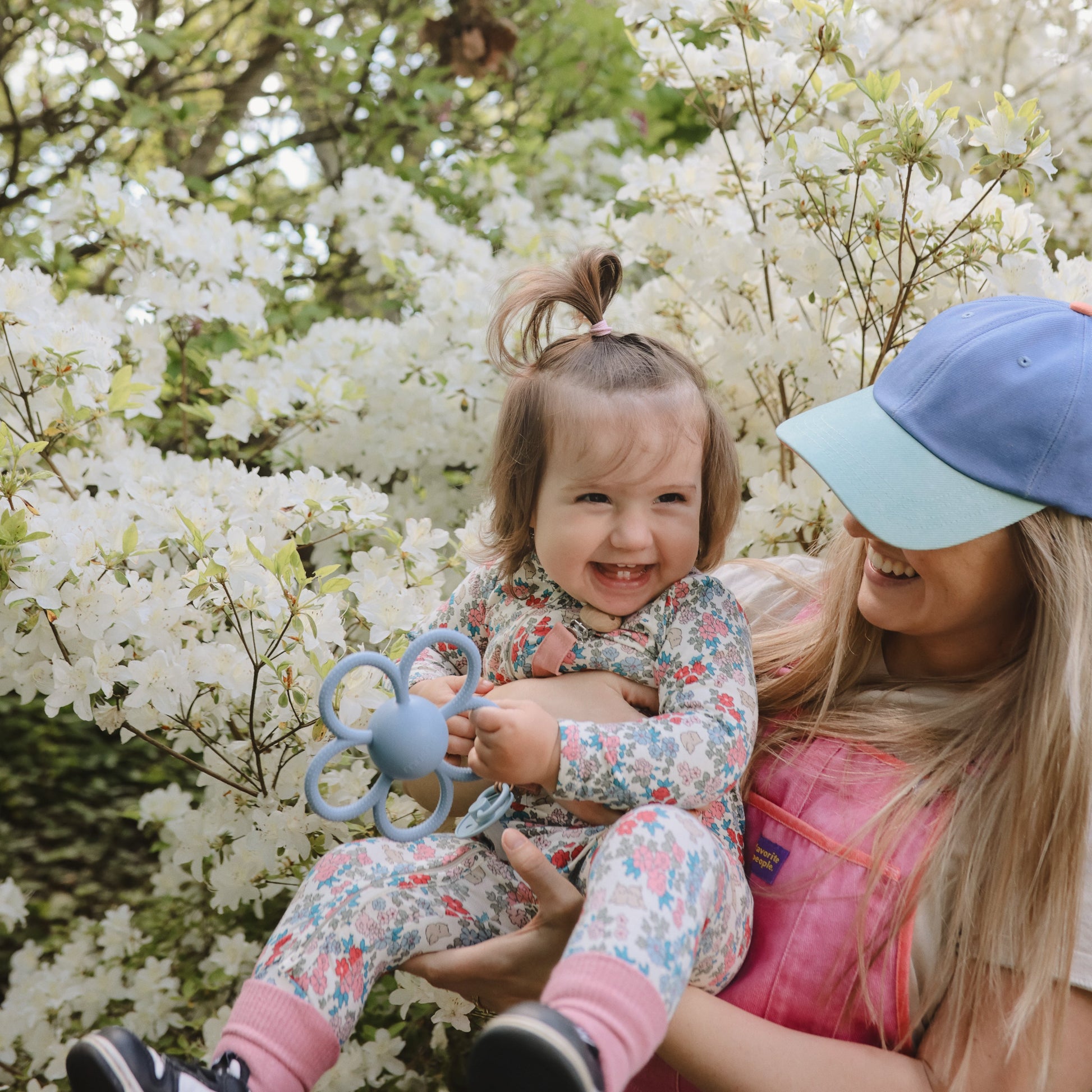 Daisy Rattle Teether - Babies in Bloom