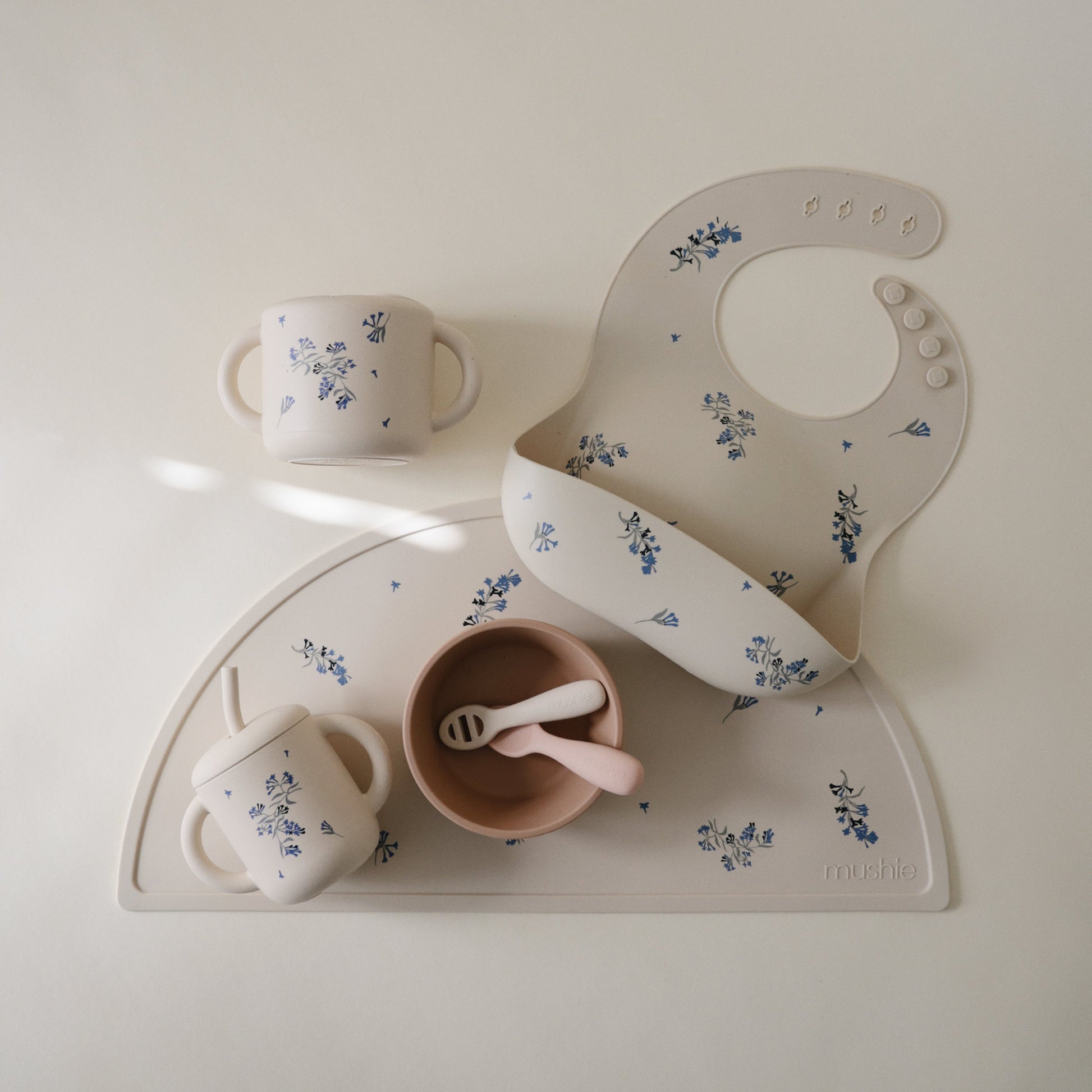 Silicone Baby Bib - Babies in Bloom