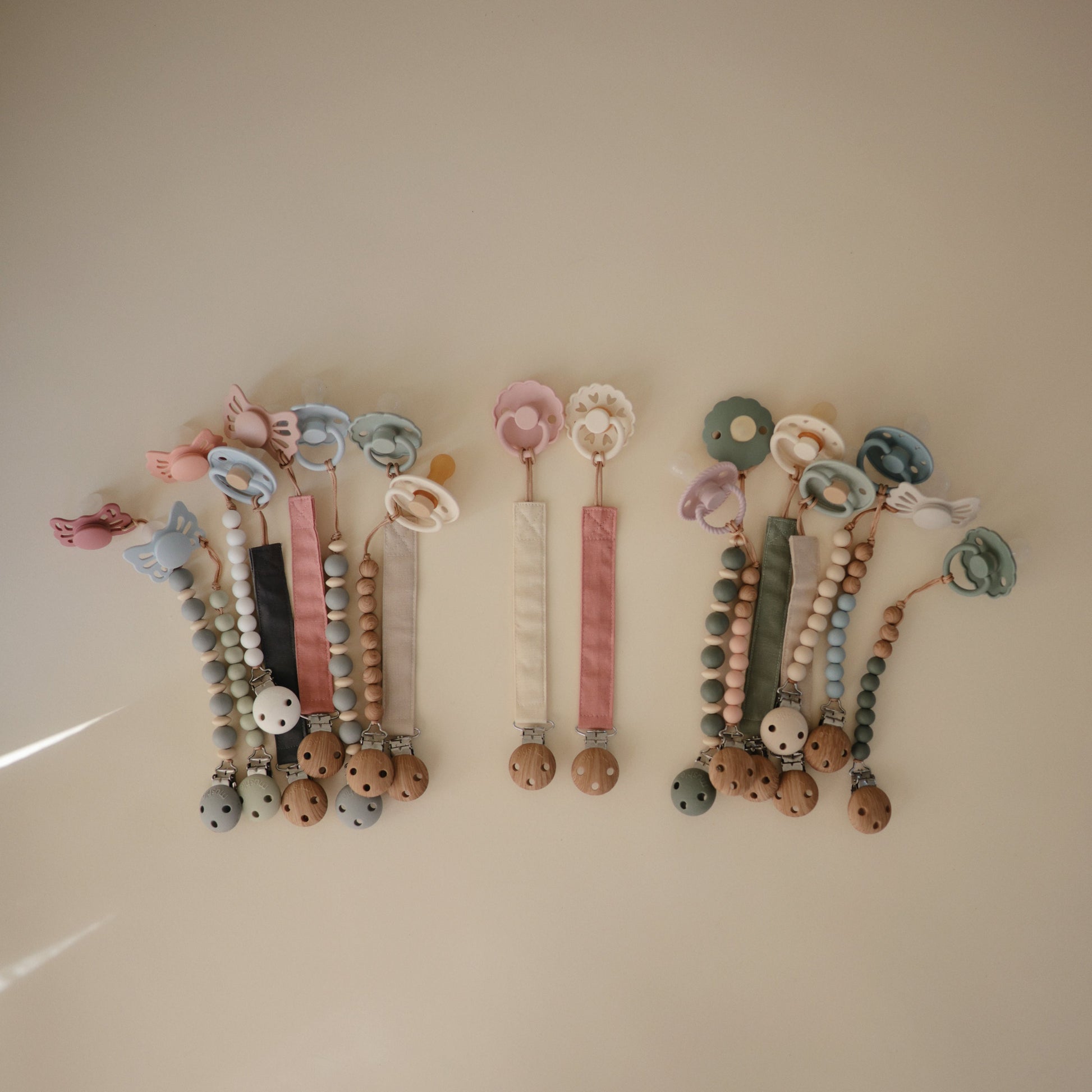 Linen Pacifier Clip 2-Pack - Babies in Bloom