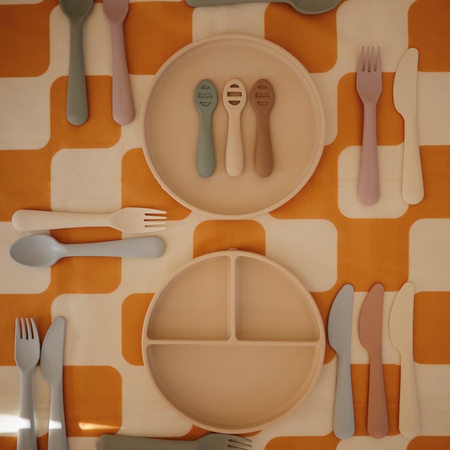 Classic Silicone Suction Plate - Babies in Bloom