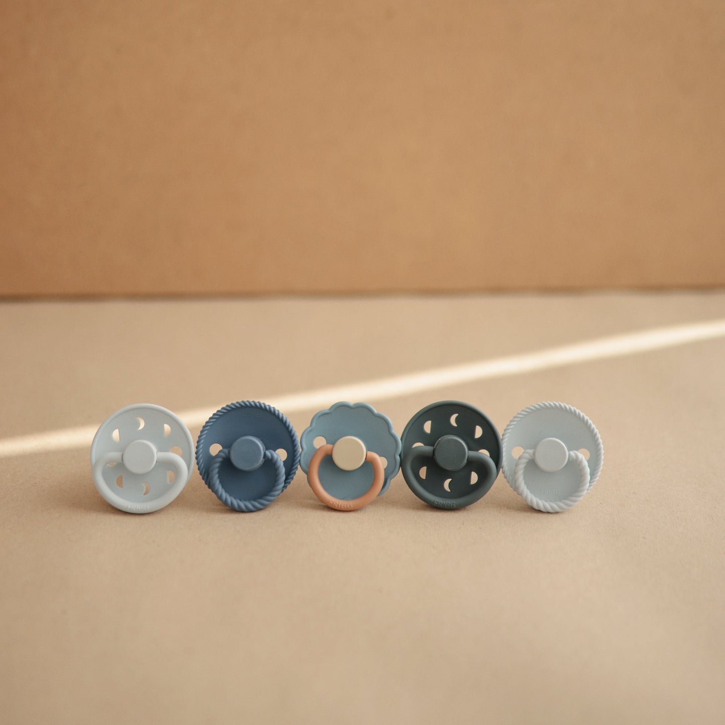 FRIGG Moon Silicone Pacifier 2-Pack - Babies in Bloom