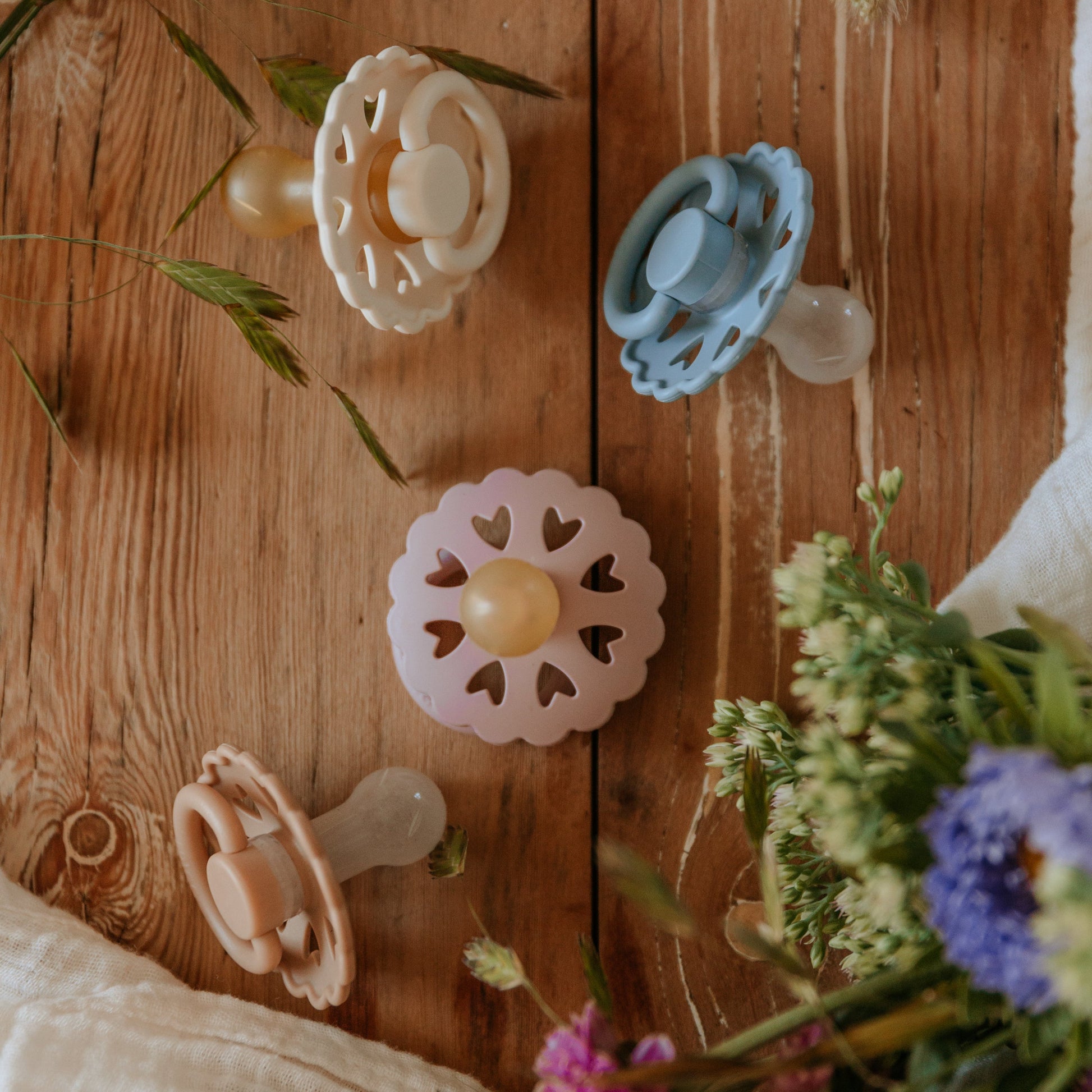 FRIGG Andersen Fairytale Silicone Pacifier 2-Pack - Babies in Bloom