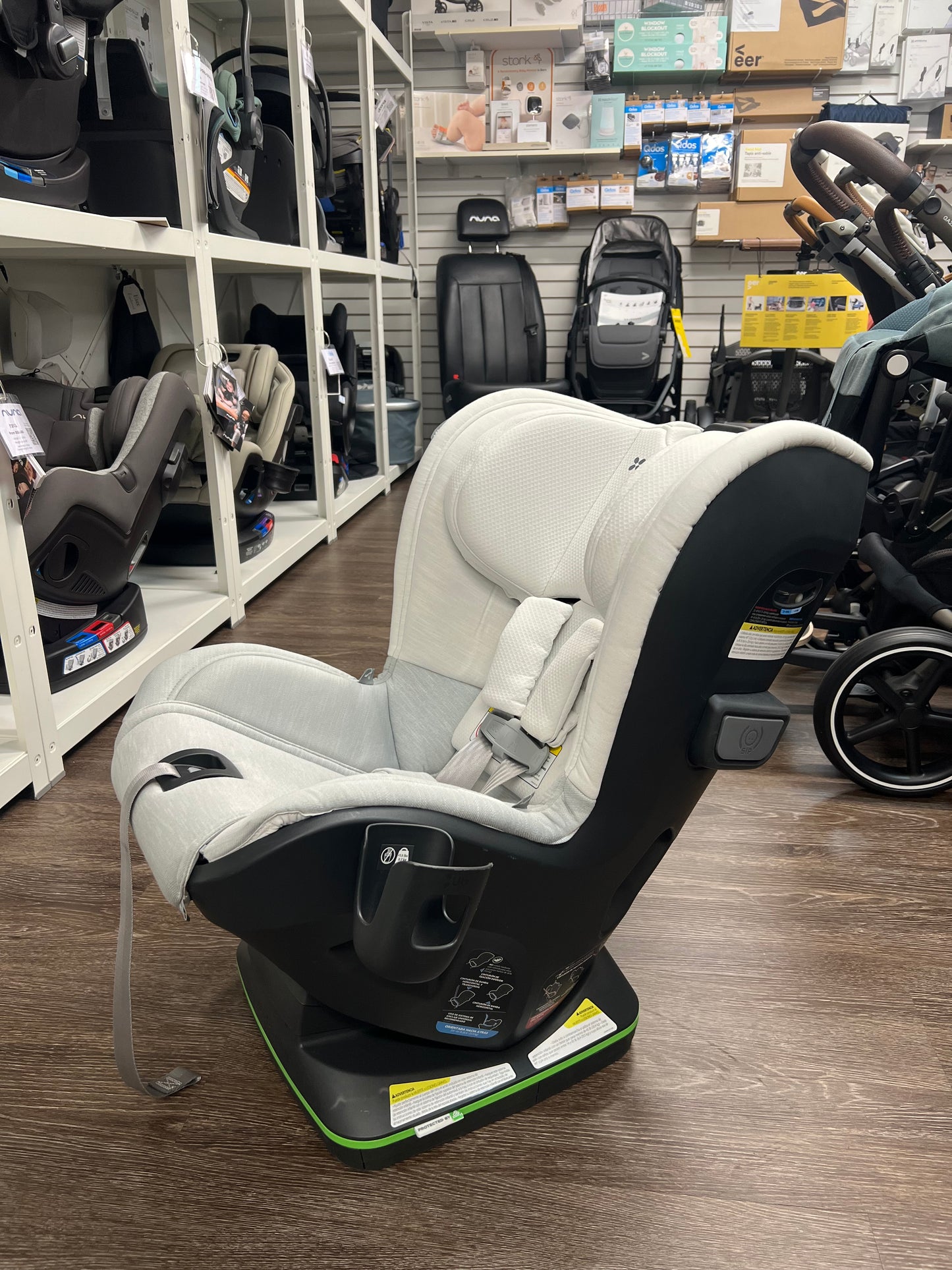 UPPAbaby Knox Floor Model