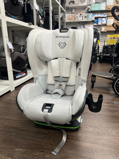 UPPAbaby Knox Floor Model