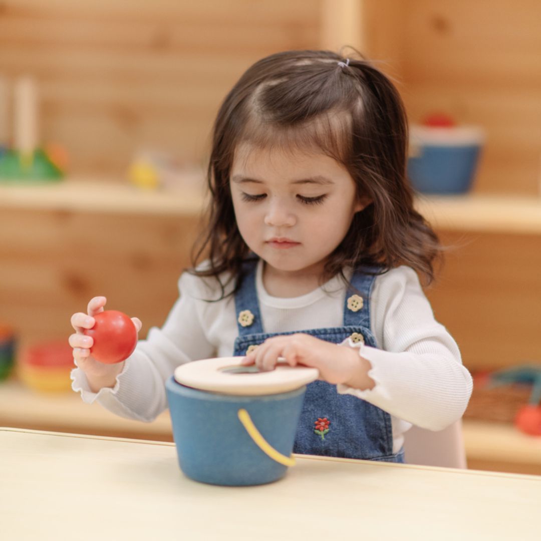 Pop 'N' Drop Bucket