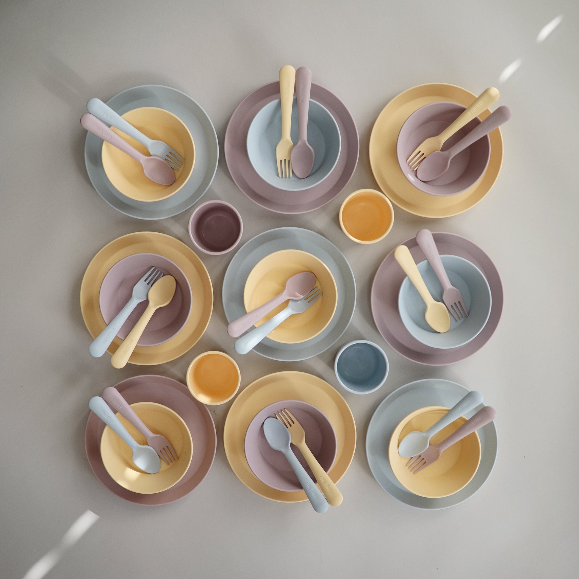 Dinnerware Cups - Babies in Bloom