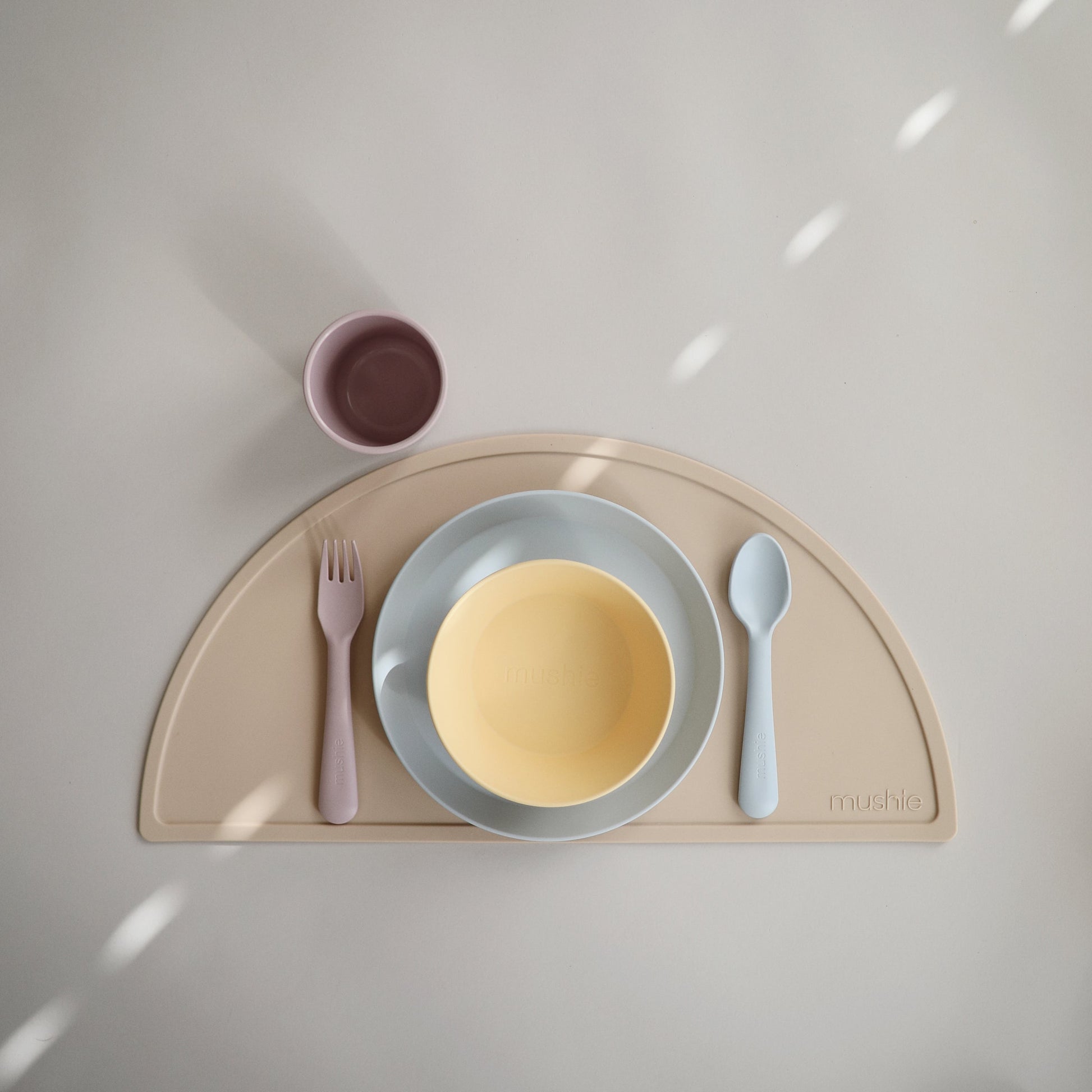 Dinnerware Cups - Babies in Bloom