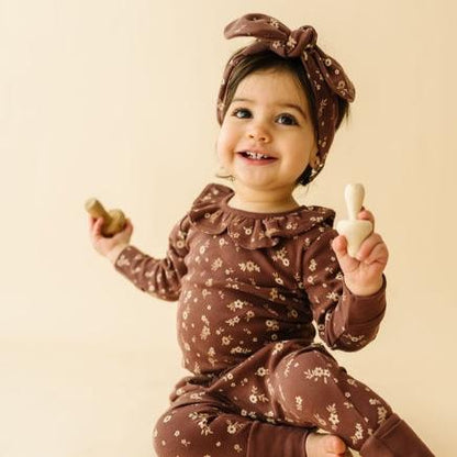 Makemake Organics Ruffle Onesie & Pants Set