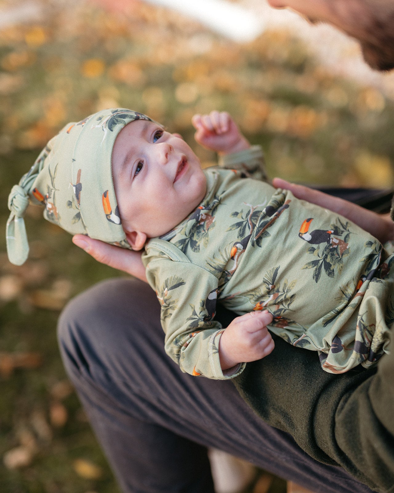 Toucan Cotton Stretch Newborn Gown & Hat Set