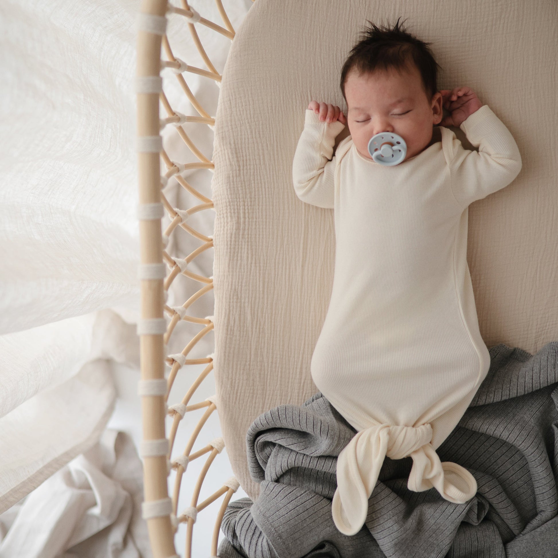 Mini Muslin Crib Sheet - Babies in Bloom