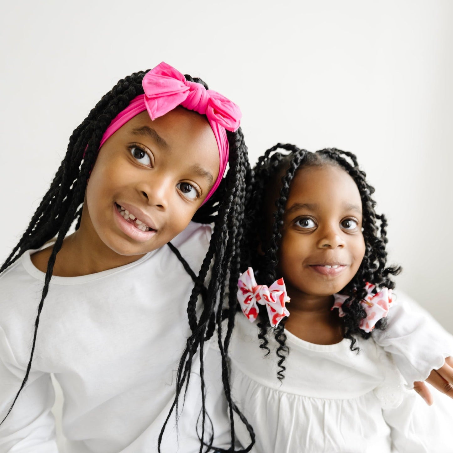 2PK PRINTED BABY FAB CLIPS: leo love