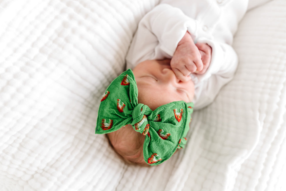 PATTERNED SHABBY KNOT: clover rainbow