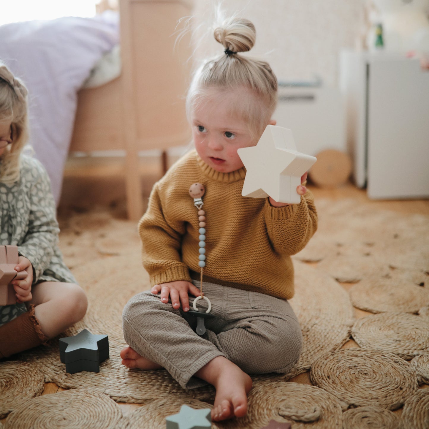 Silicone Pacifier Clip | Eva - Babies in Bloom