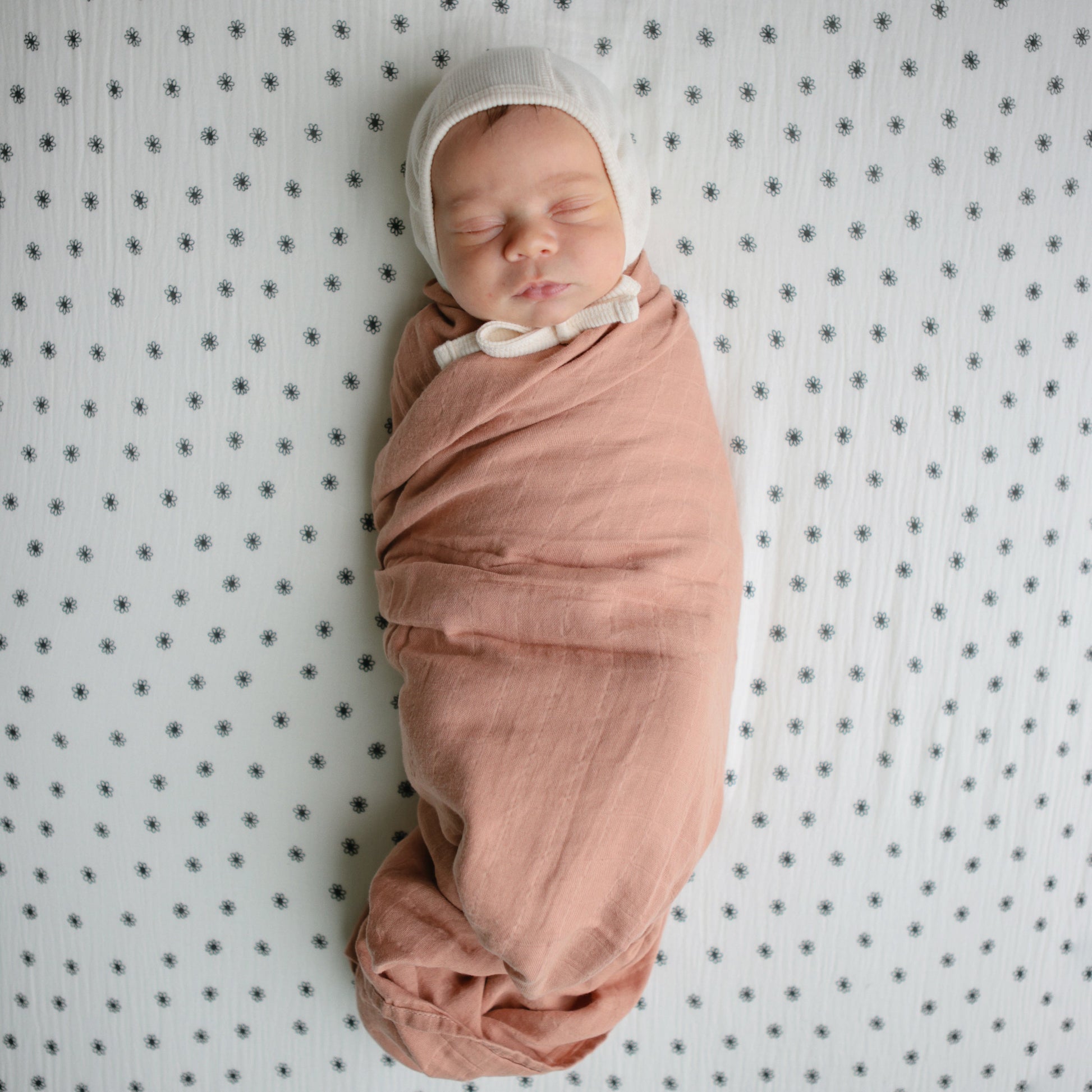 Organic Cotton Muslin Swaddle Blanket - Babies in Bloom