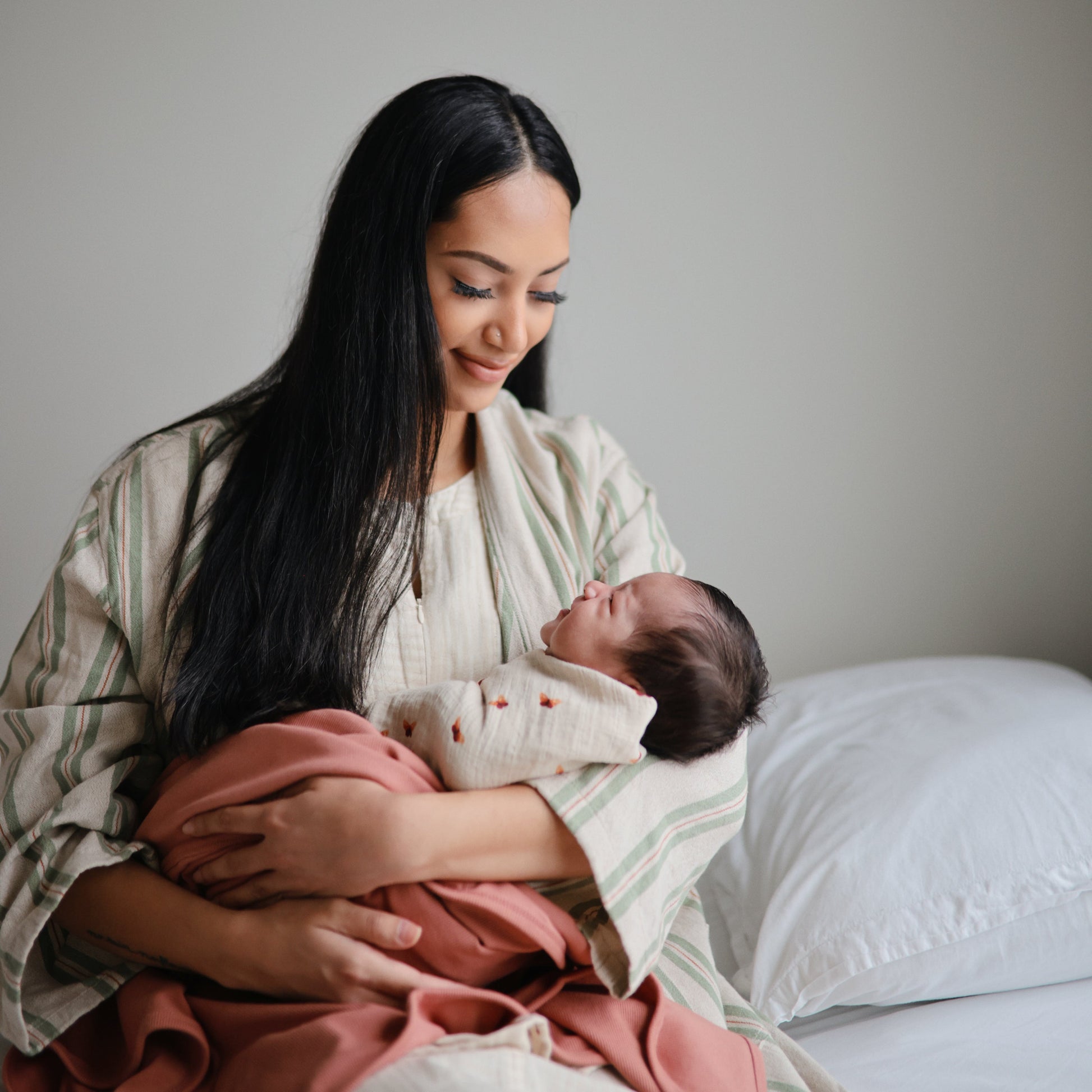 Organic Cotton Muslin Swaddle Blanket - Babies in Bloom