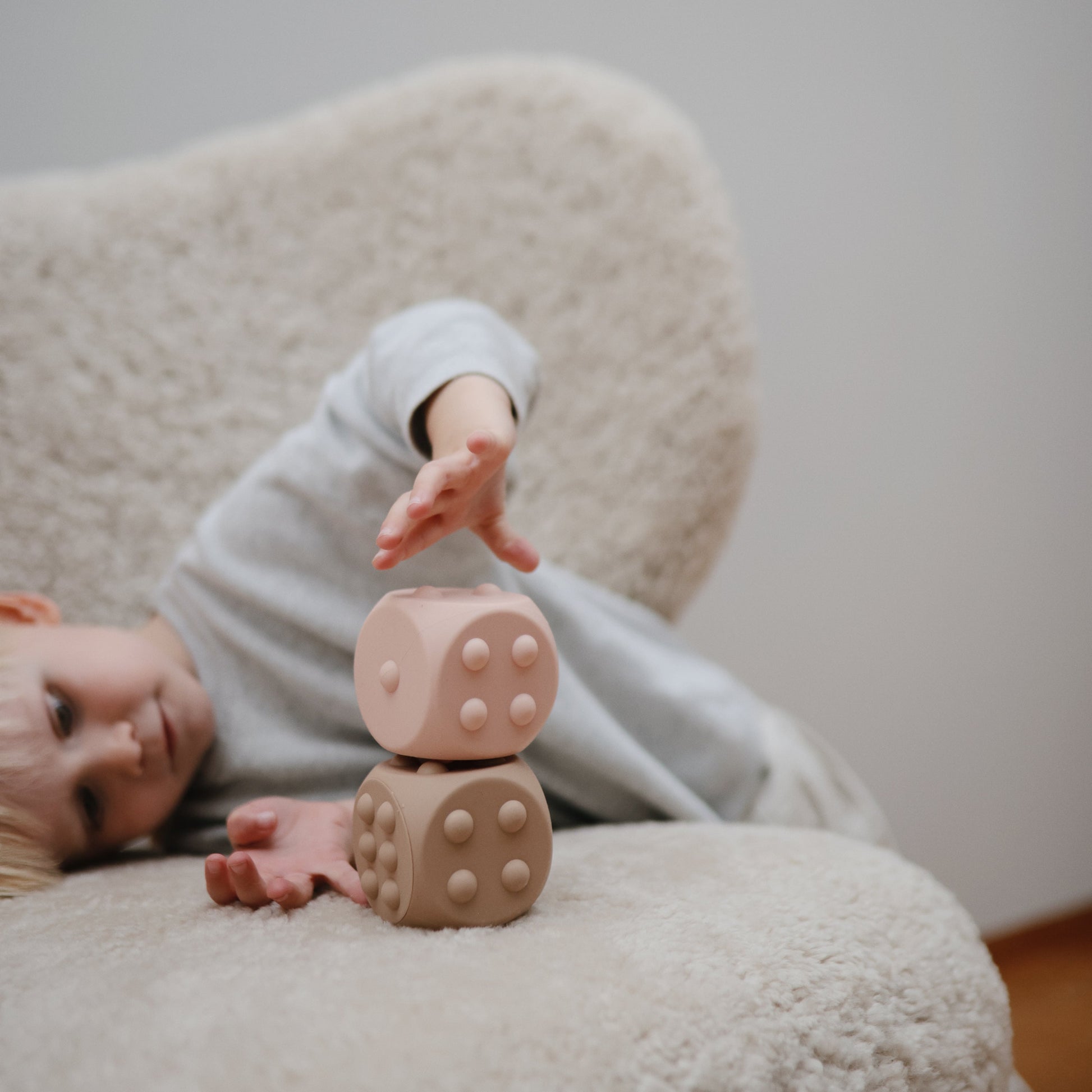 Dice Press Toy - Babies in Bloom