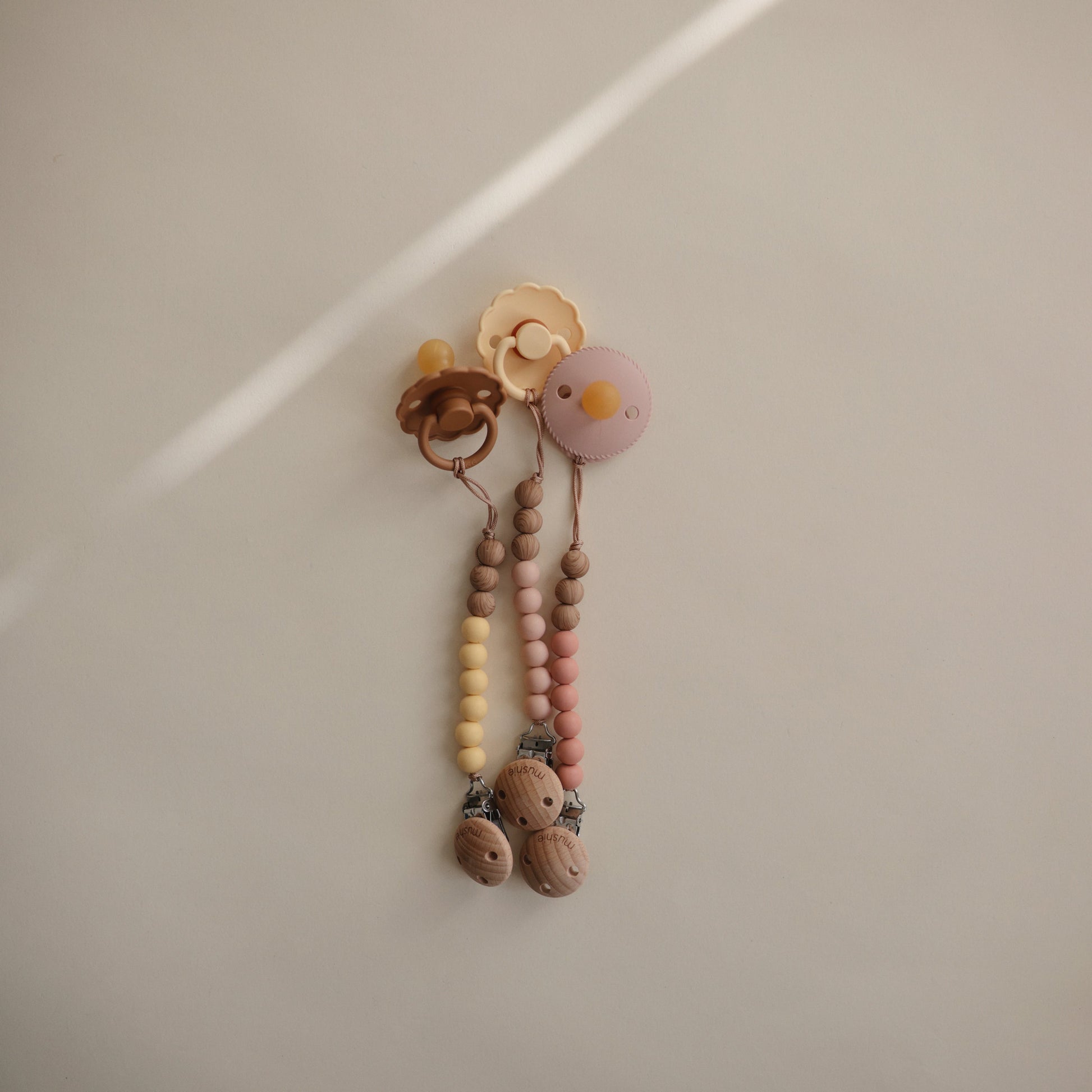 Silicone Pacifier Clip | Eva - Babies in Bloom