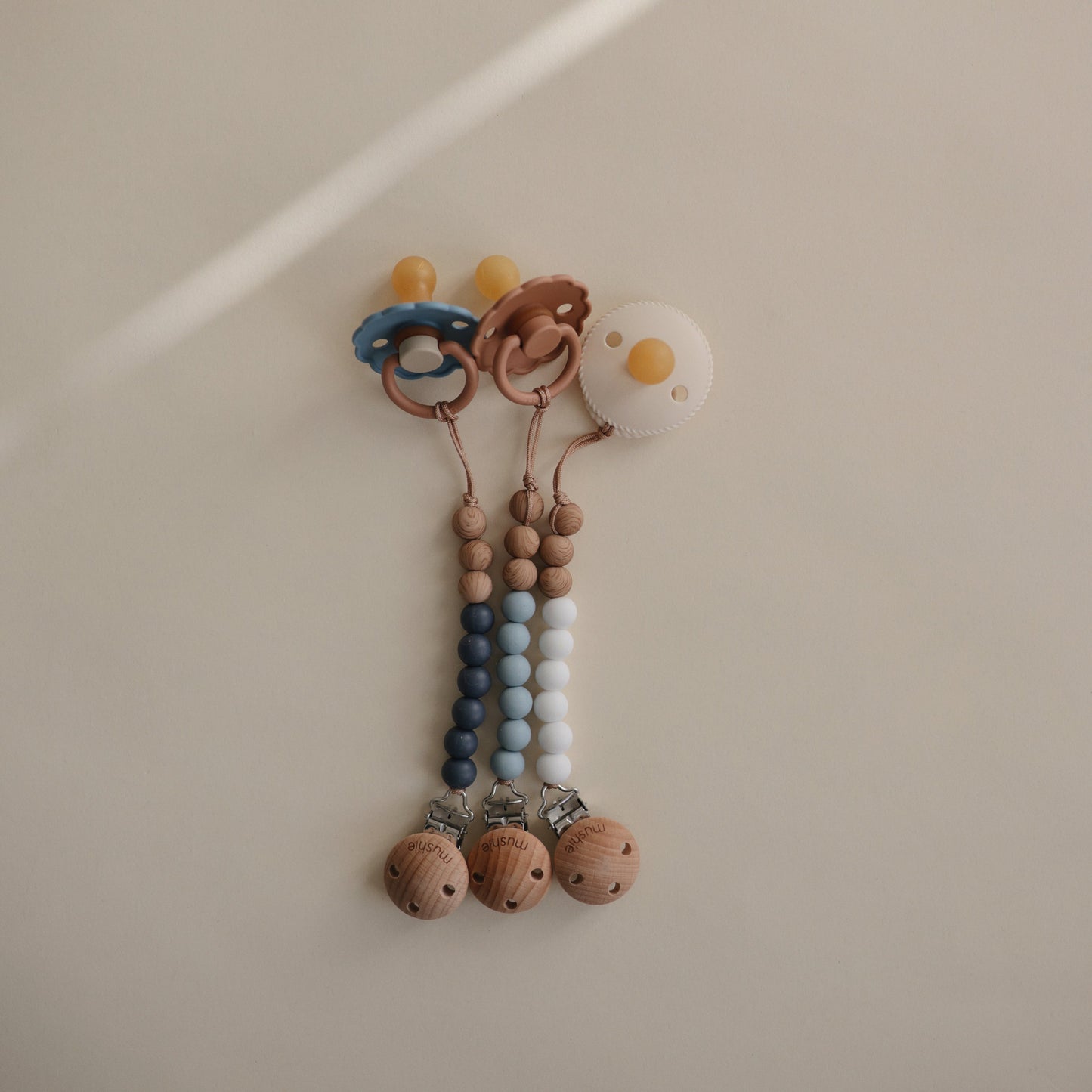 Silicone Pacifier Clip | Eva - Babies in Bloom