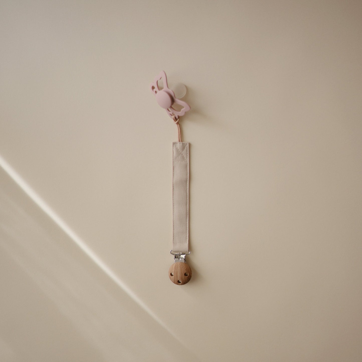 Linen Pacifier Clip 2-Pack - Babies in Bloom