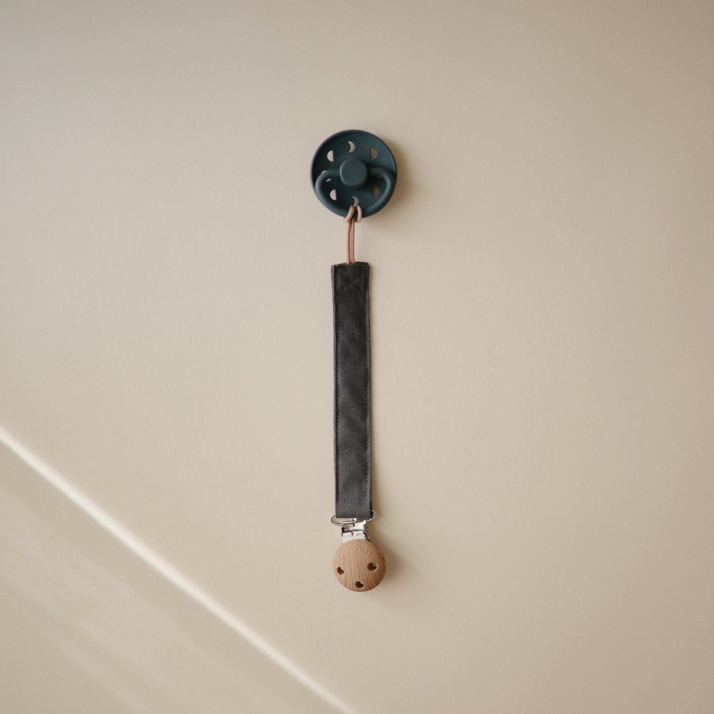 Linen Pacifier Clip 2-Pack - Babies in Bloom