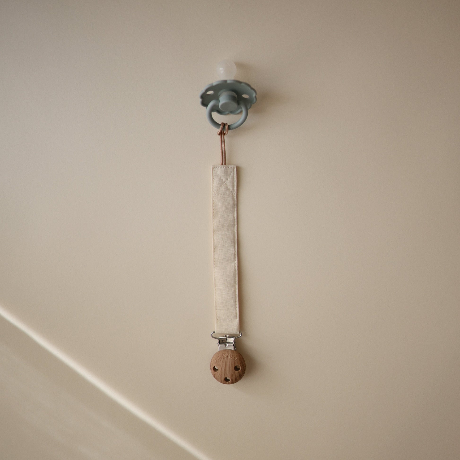 Linen Pacifier Clip 2-Pack - Babies in Bloom