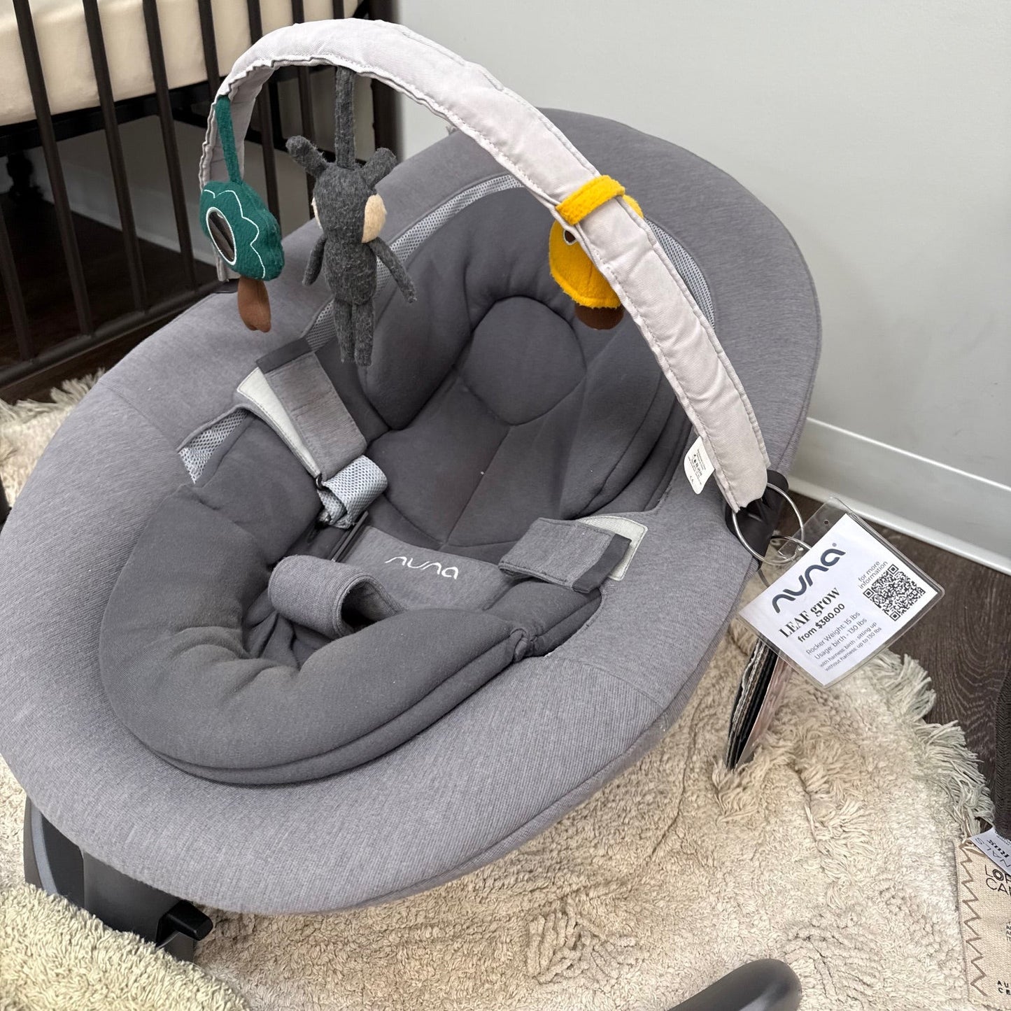 Nuna LEAF grow FLOOR MODEL