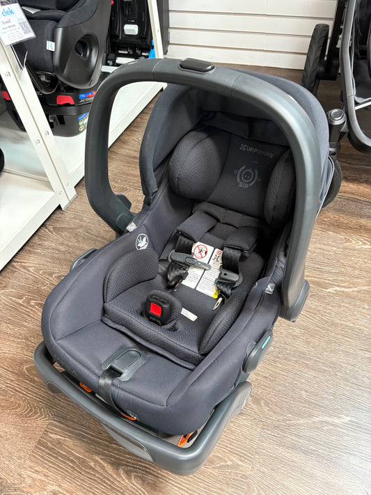 UPPAbaby Mesa V2 Infant Car Seat - Floor Model
