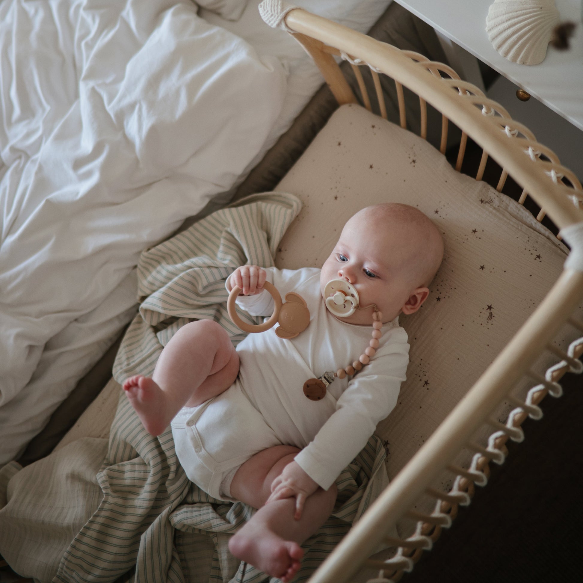 Silicone Pacifier Clip | Eva - Babies in Bloom
