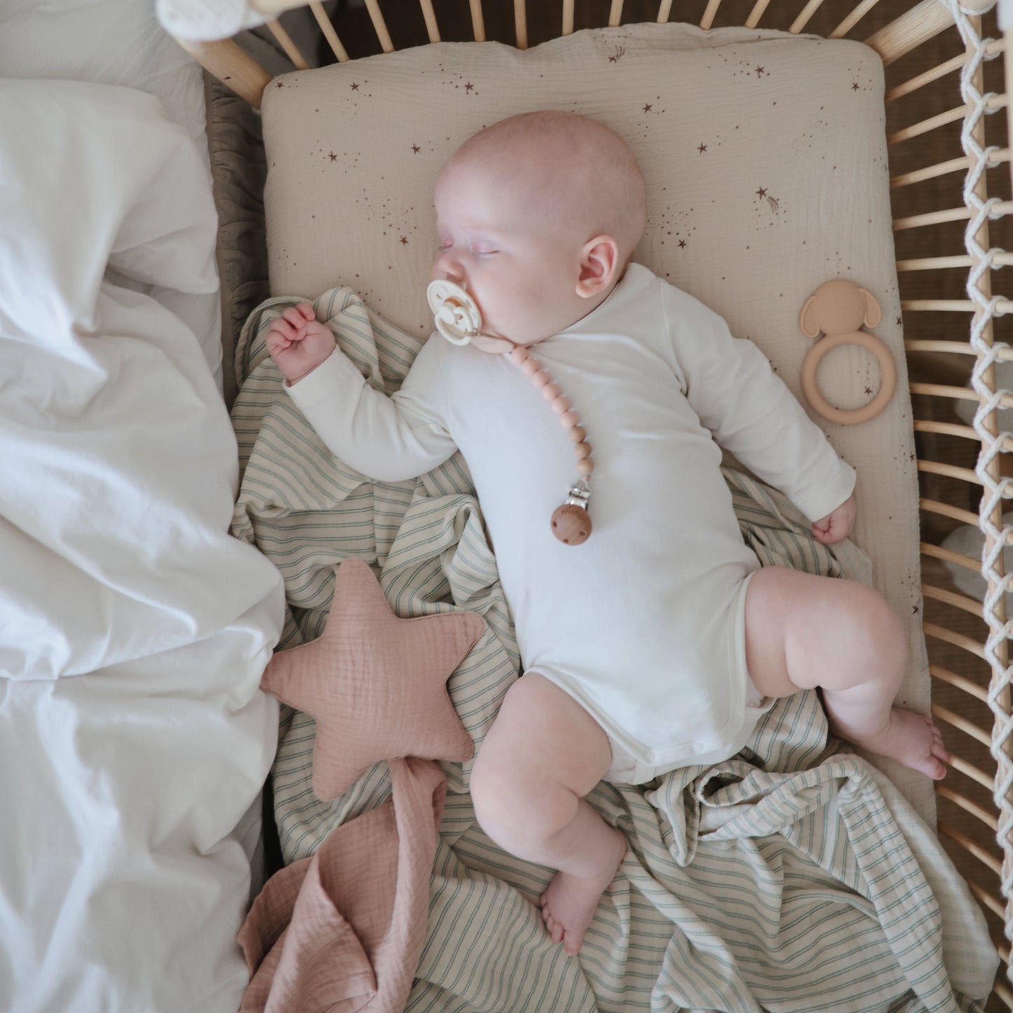 Extra Soft Muslin Crib Sheet - Babies in Bloom