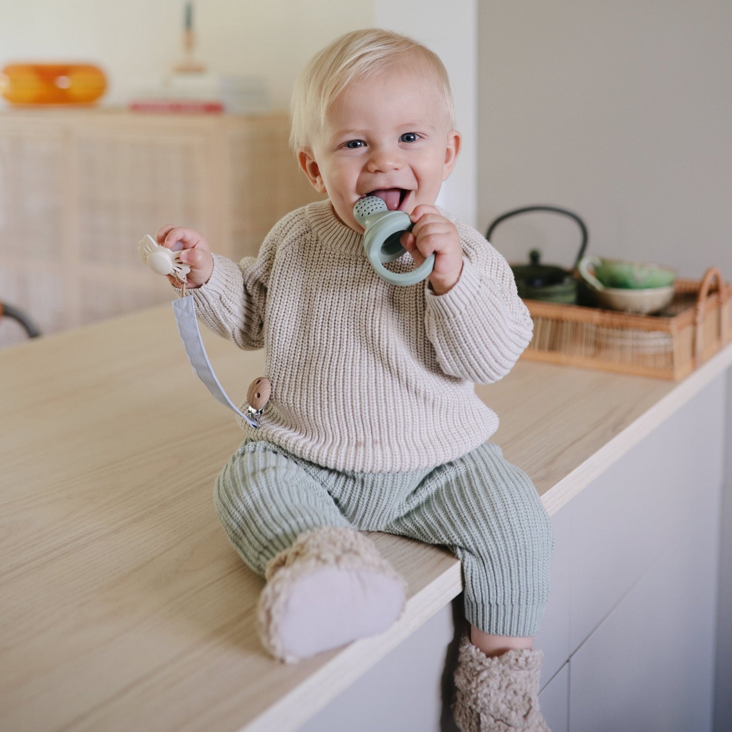 Linen Pacifier Clip 2-Pack - Babies in Bloom