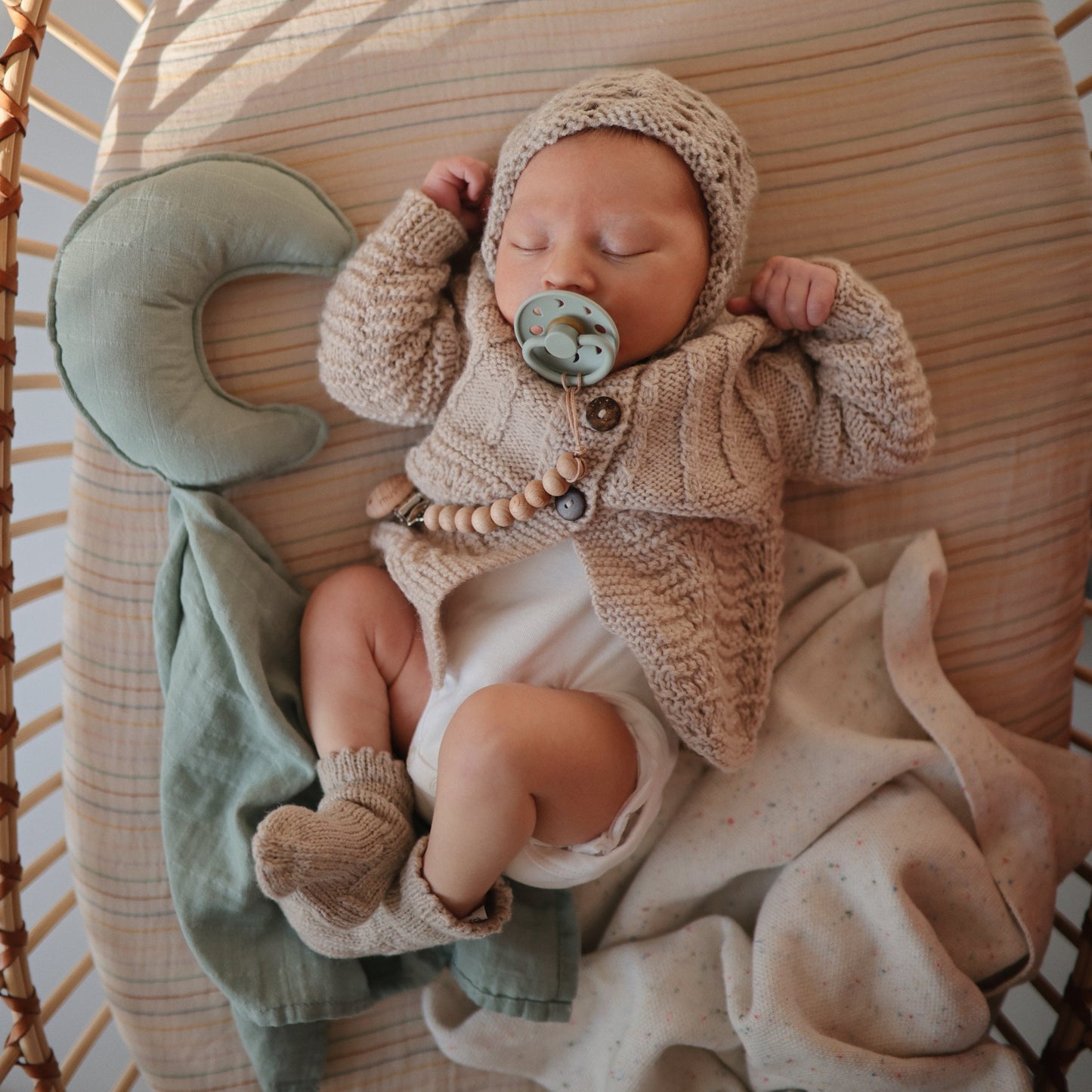 FRIGG Moon Natural Rubber Pacifier 2-Pack - Babies in Bloom