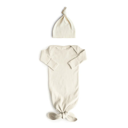 Mushie Ribbed Knotted Baby Gown + Beanie Set