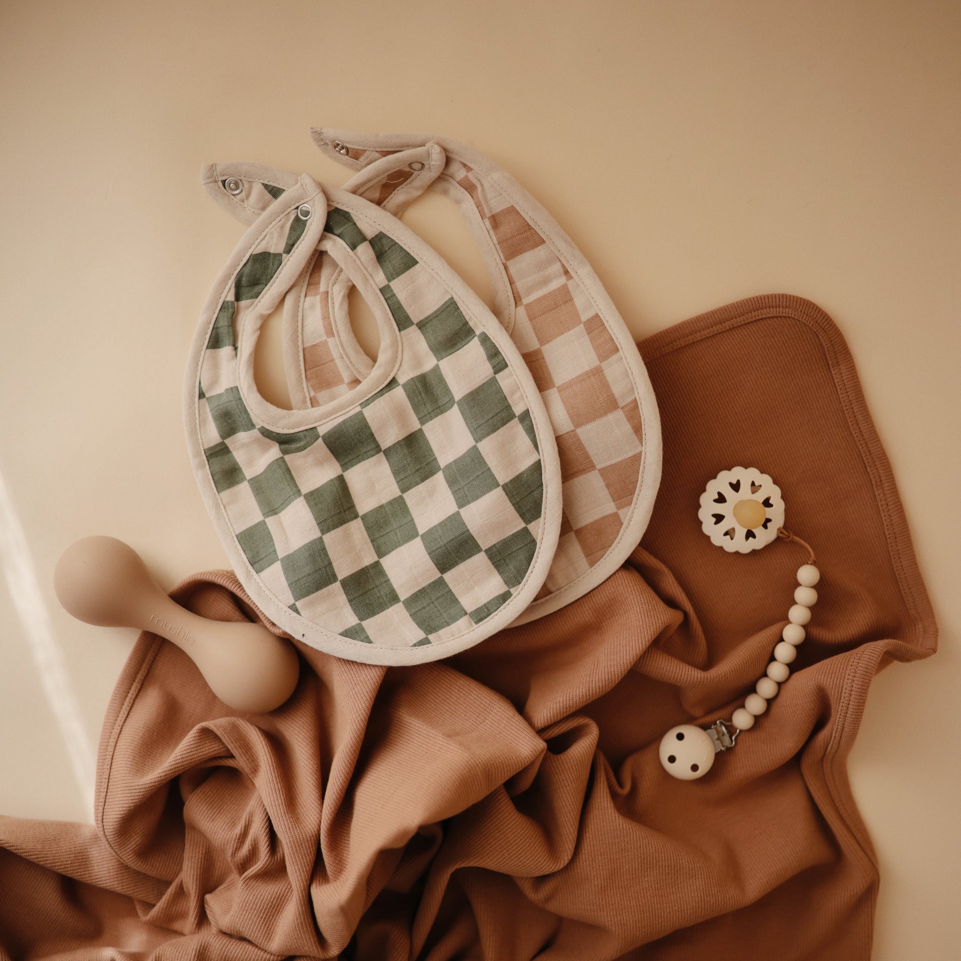 Muslin Bib - Babies in Bloom