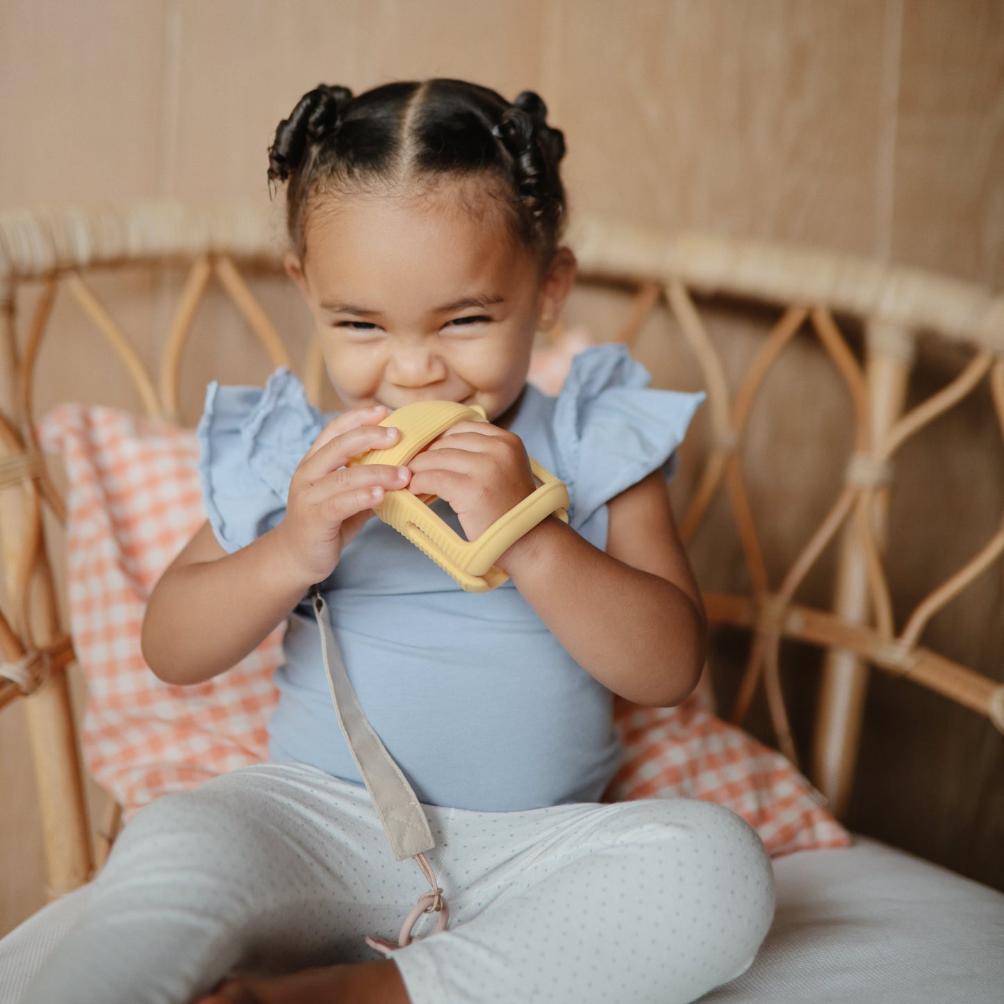 No-Drop Sun Teether (Sunshine) - Babies in Bloom