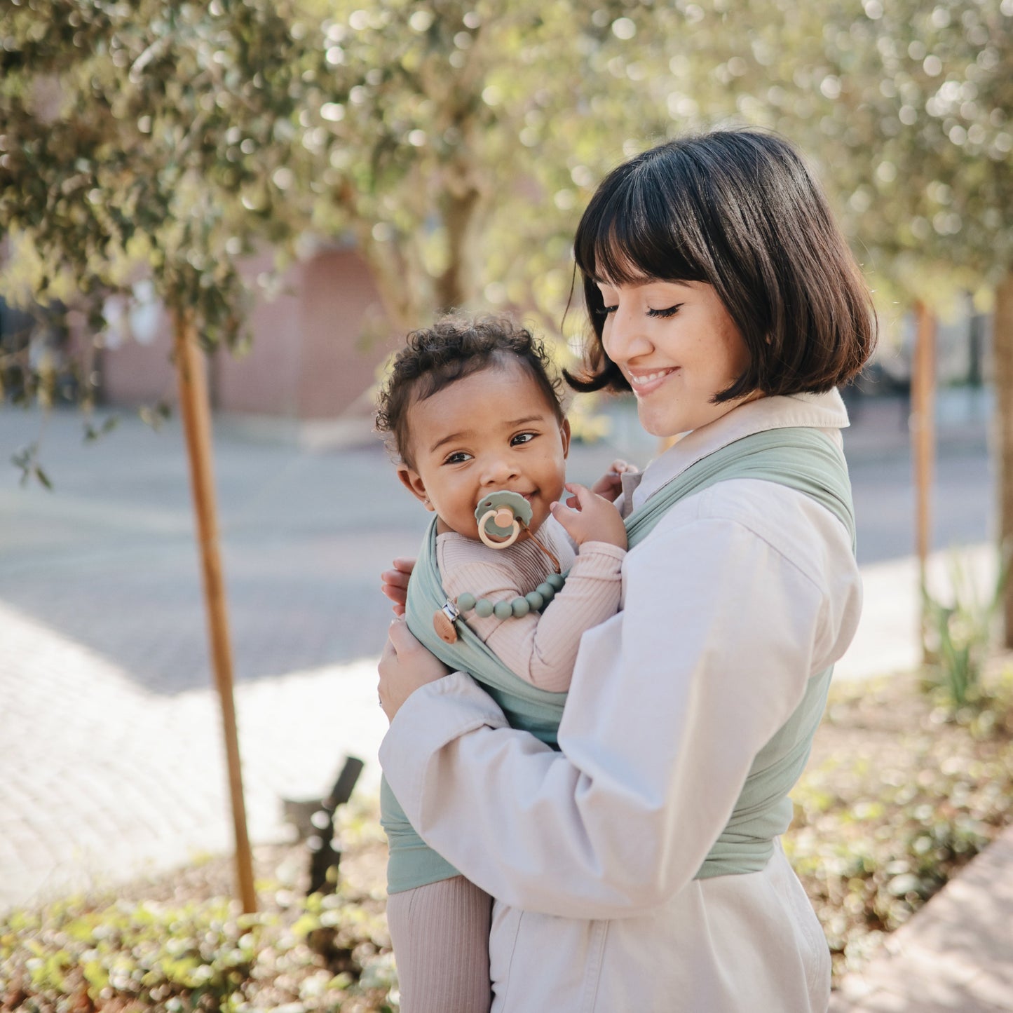 Silicone Pacifier Clip | Hera - Babies in Bloom
