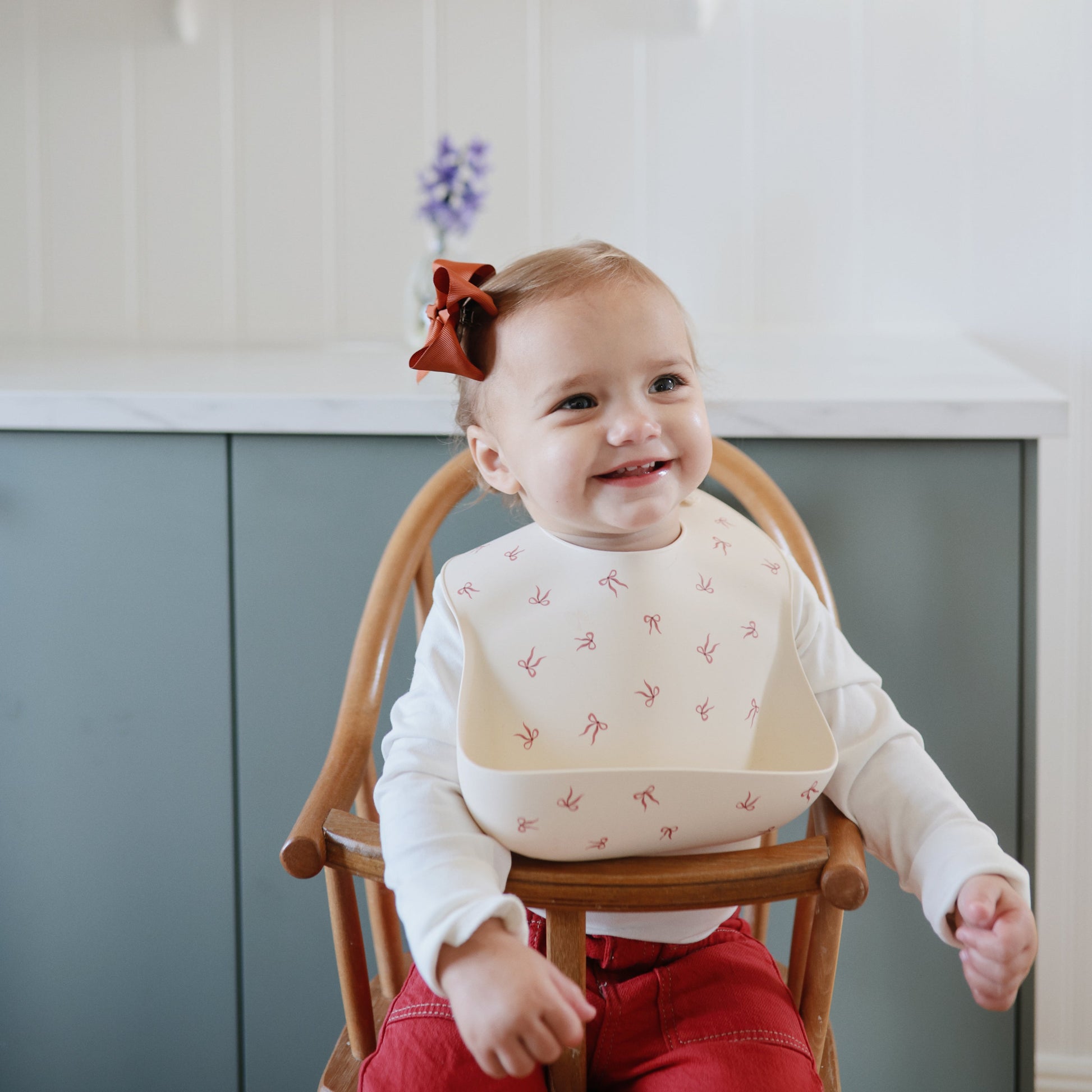 Silicone Baby Bib - Babies in Bloom