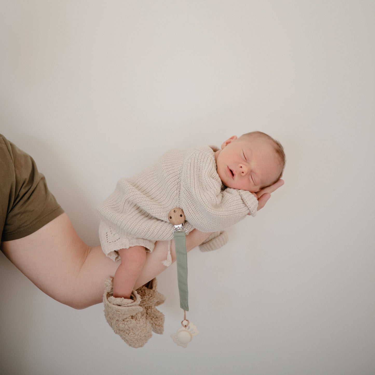 Linen Pacifier Clip 2-Pack - Babies in Bloom