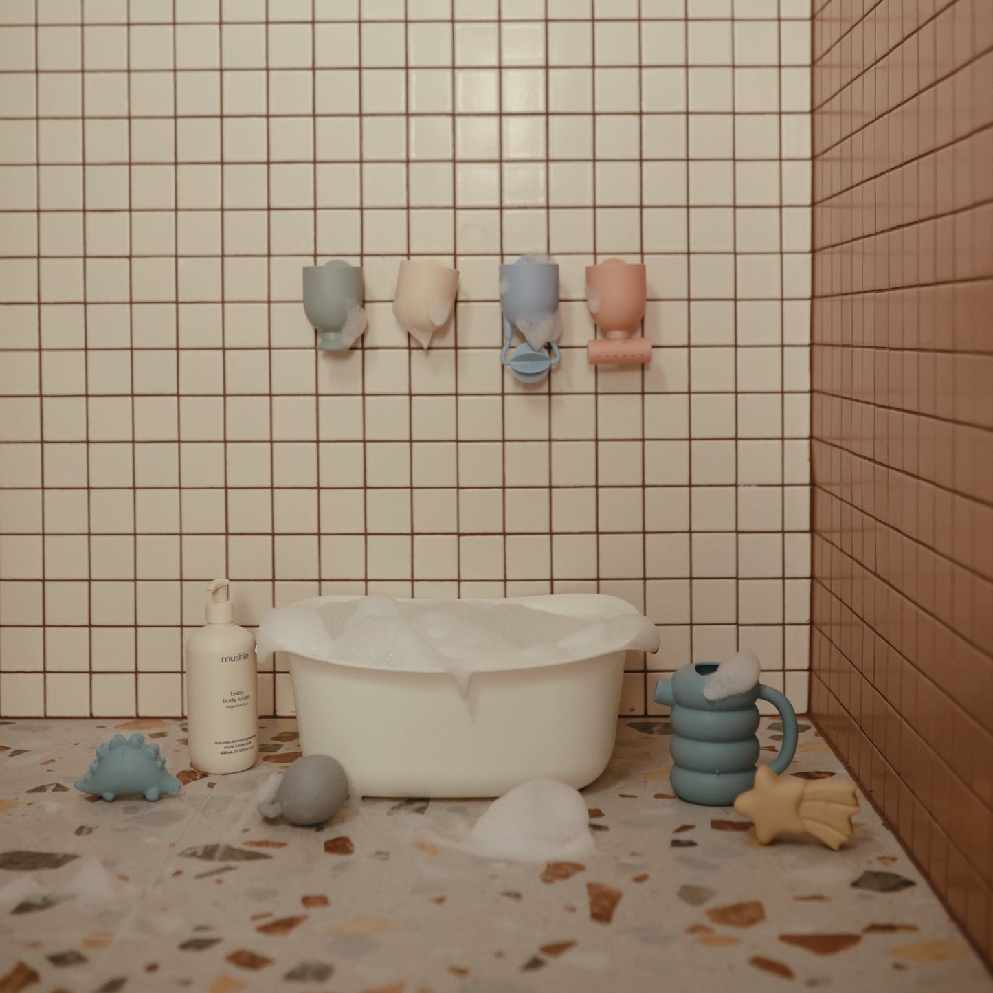 Pour and Play Bath Set - Babies in Bloom