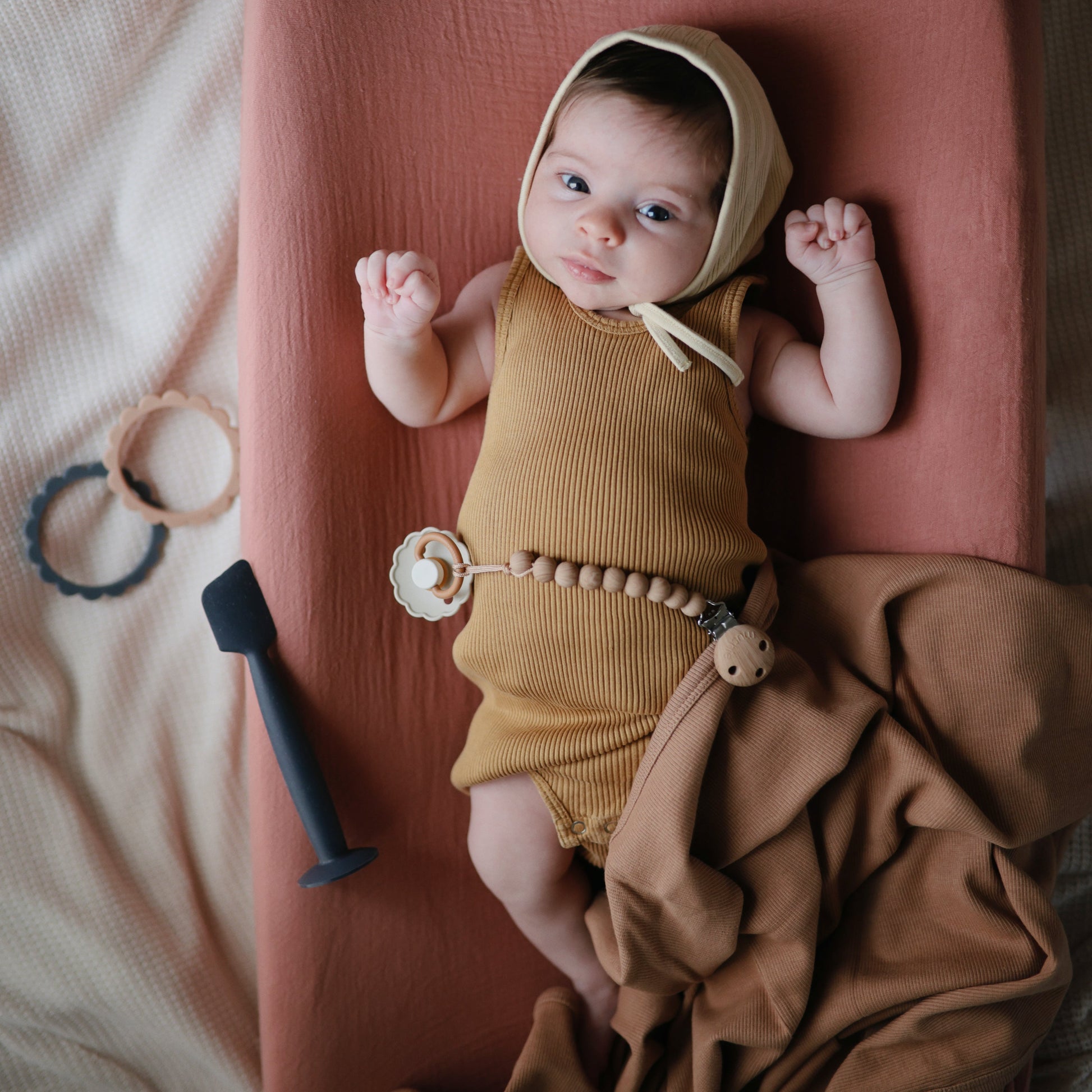 Silicone Pacifier Clip | Hera - Babies in Bloom