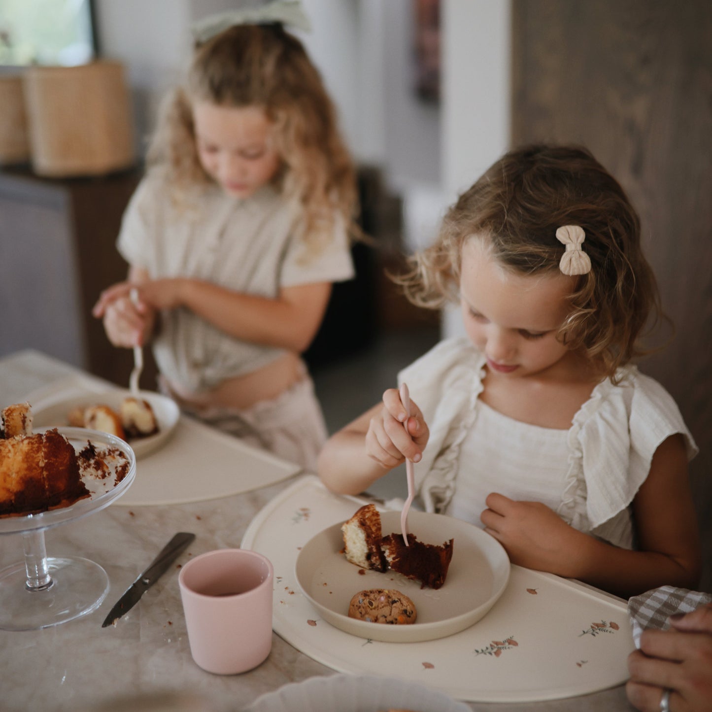 Dinnerware Cups - Babies in Bloom
