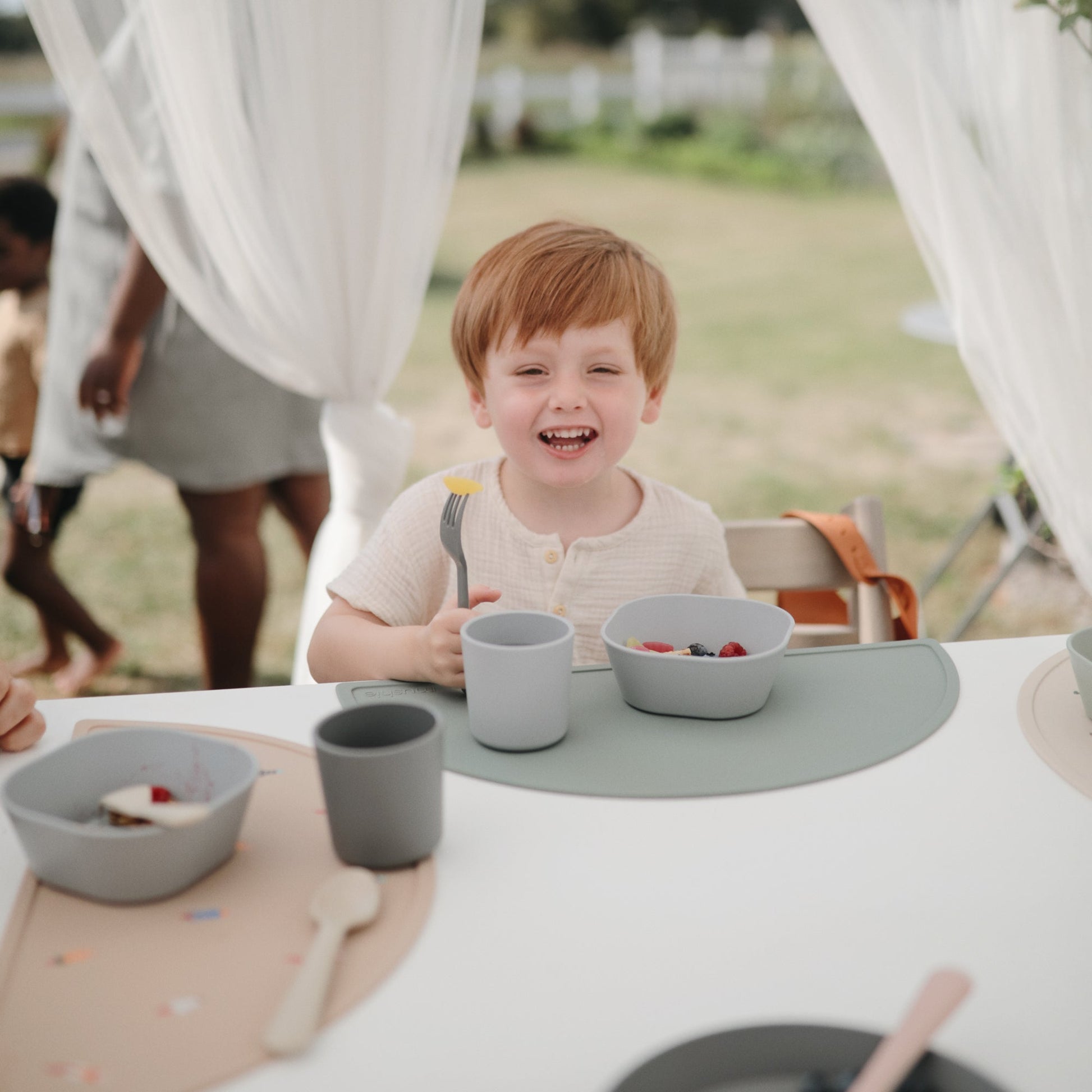 Dinnerware Cups - Babies in Bloom
