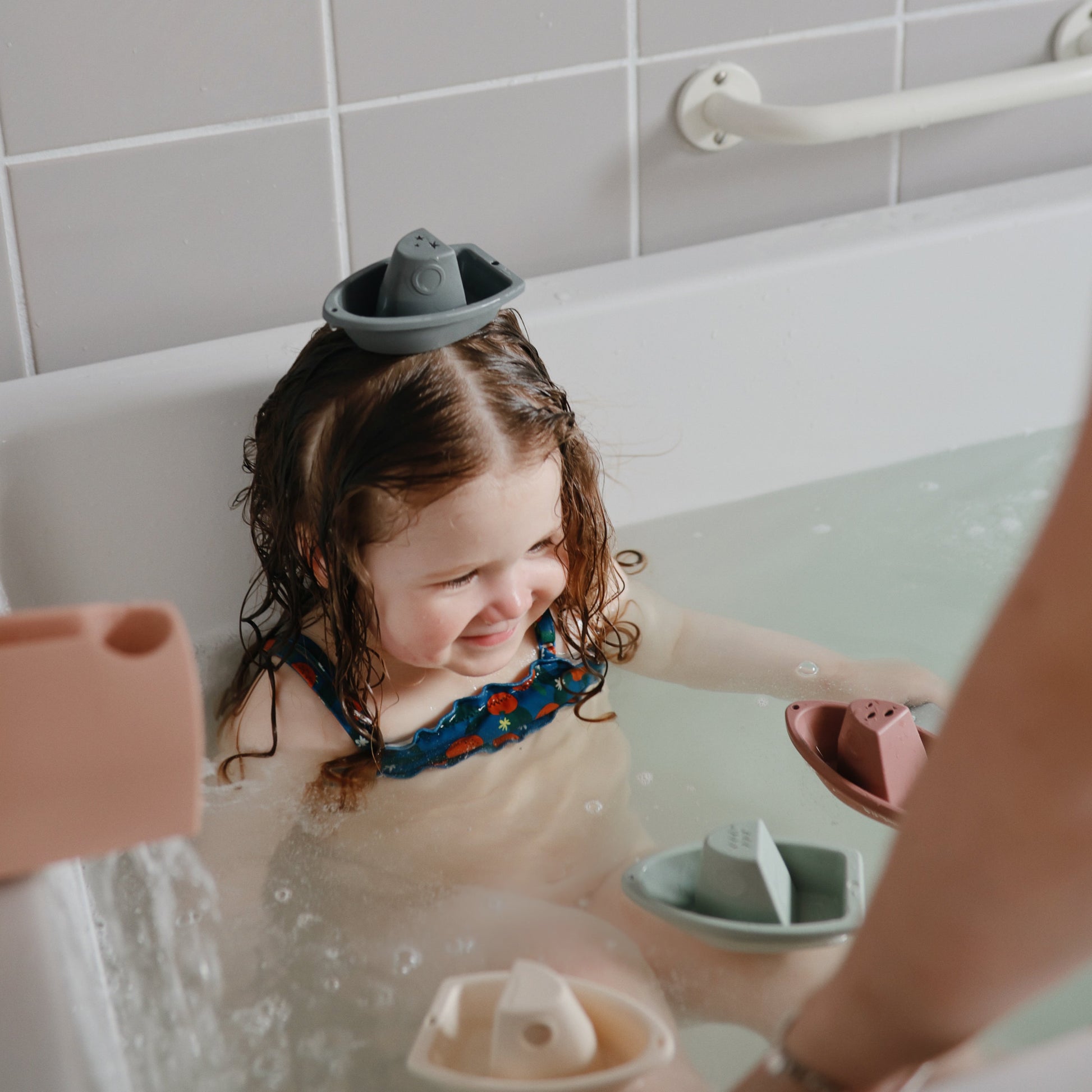 Spout Cover - Babies in Bloom