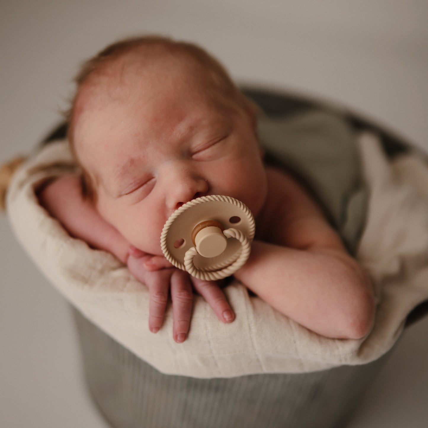 FRIGG Silicone Pacifier 4-Pack - Babies in Bloom