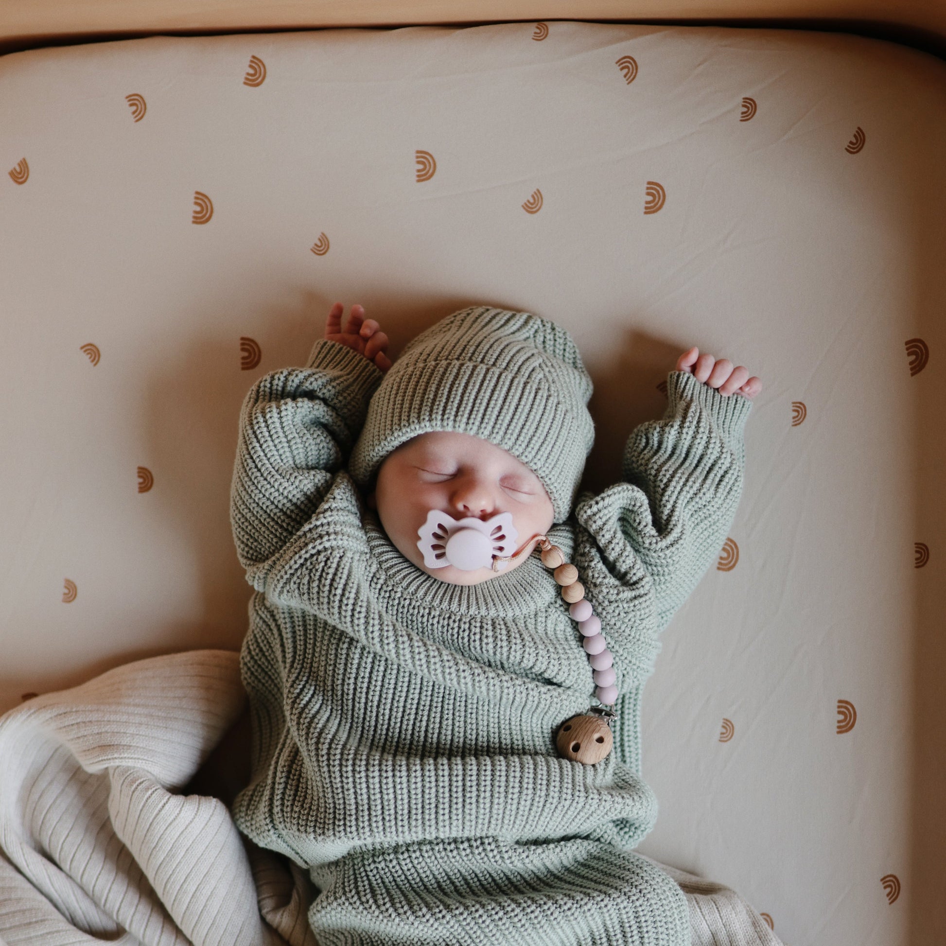 Stretchy Crib Sheet - Babies in Bloom