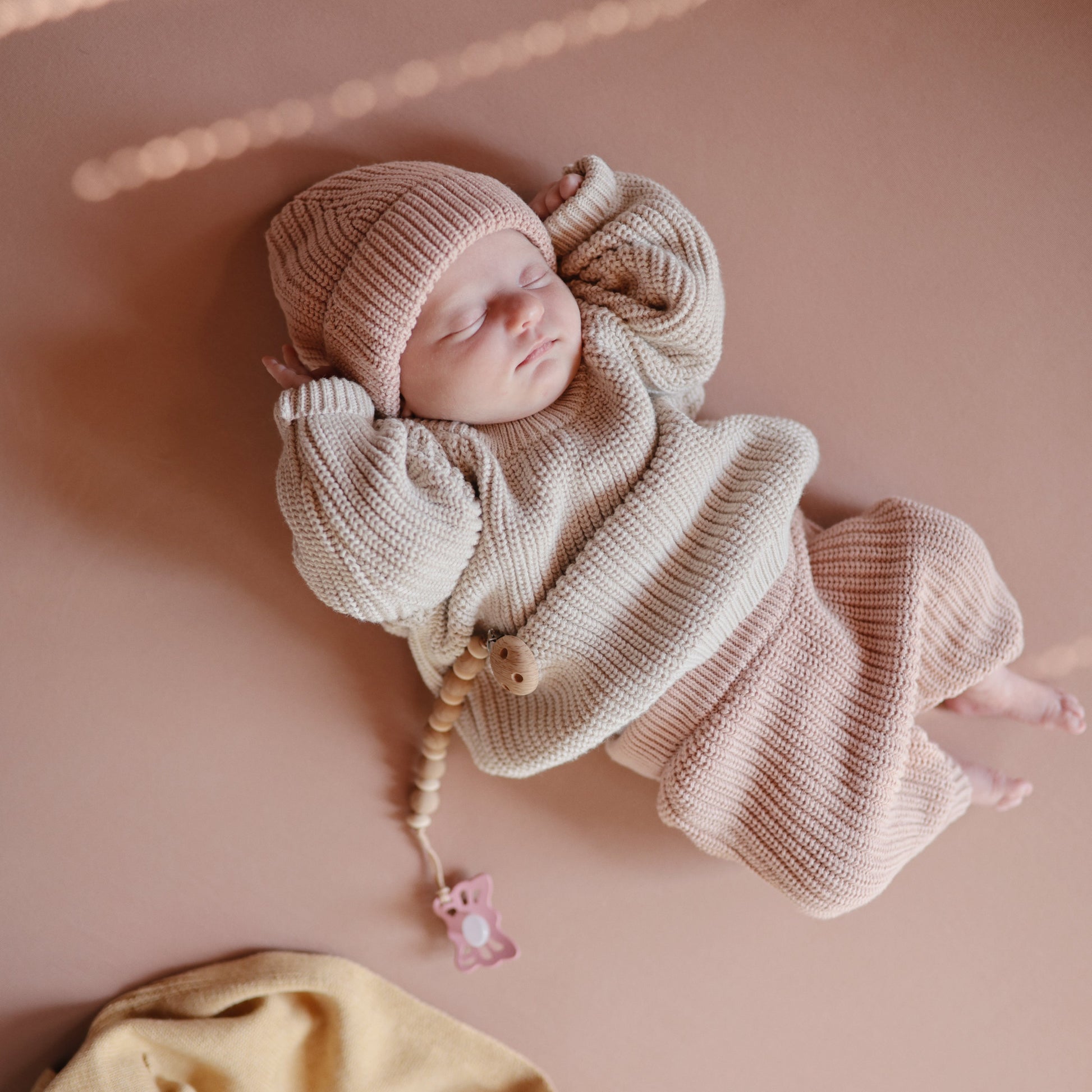 Stretchy Bassinet Sheet - Babies in Bloom